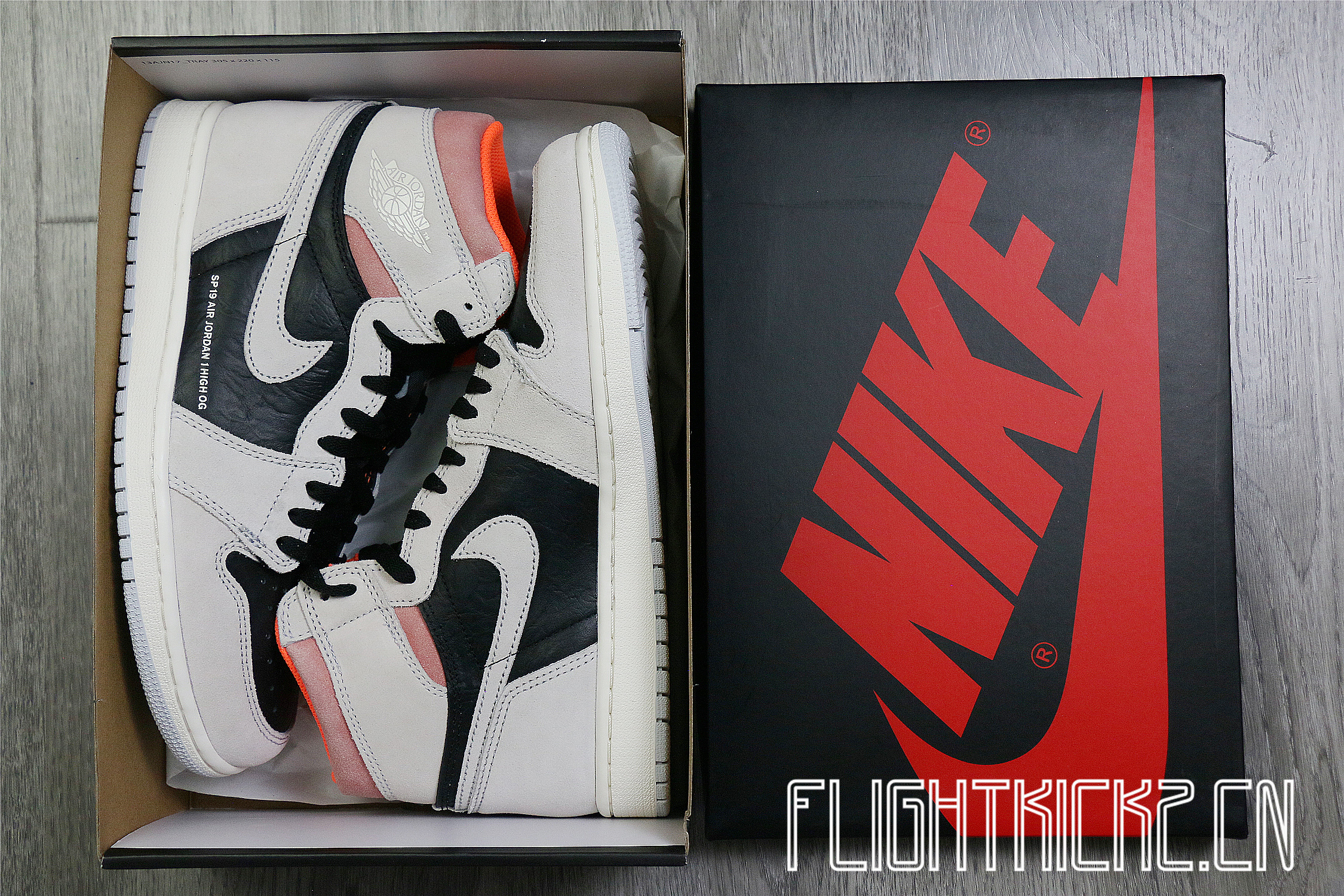 Air Jordan 1 Retro High OG Grey Crimson 2019