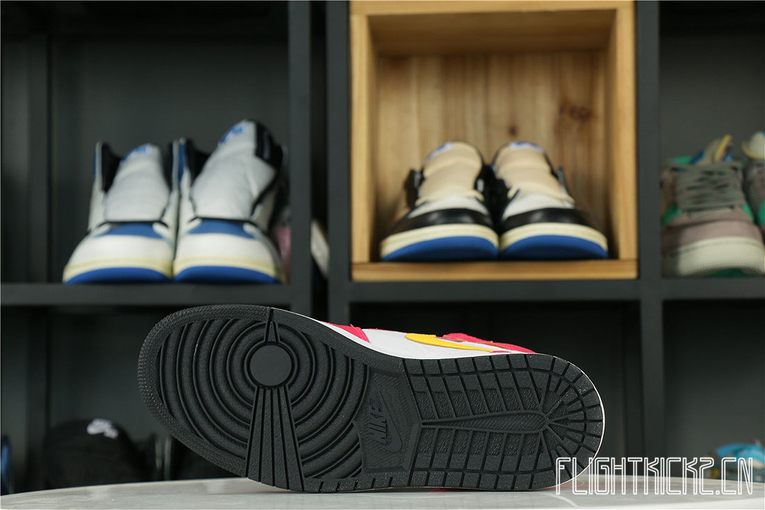 Air Jordan 1 Retro High OG Light Fusion Red