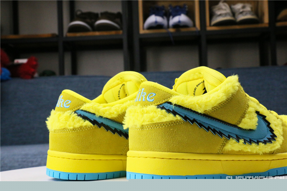 Grateful Dead x Nike SB Dunk Low Yellow
