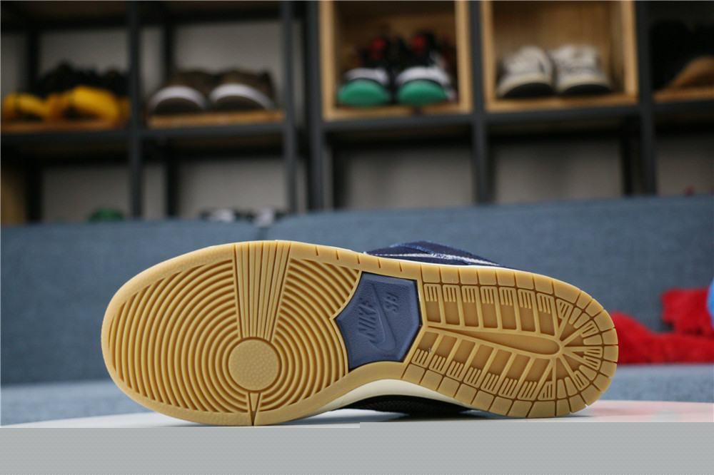 Nike SB Dunk Low PRM “Denim Gum”