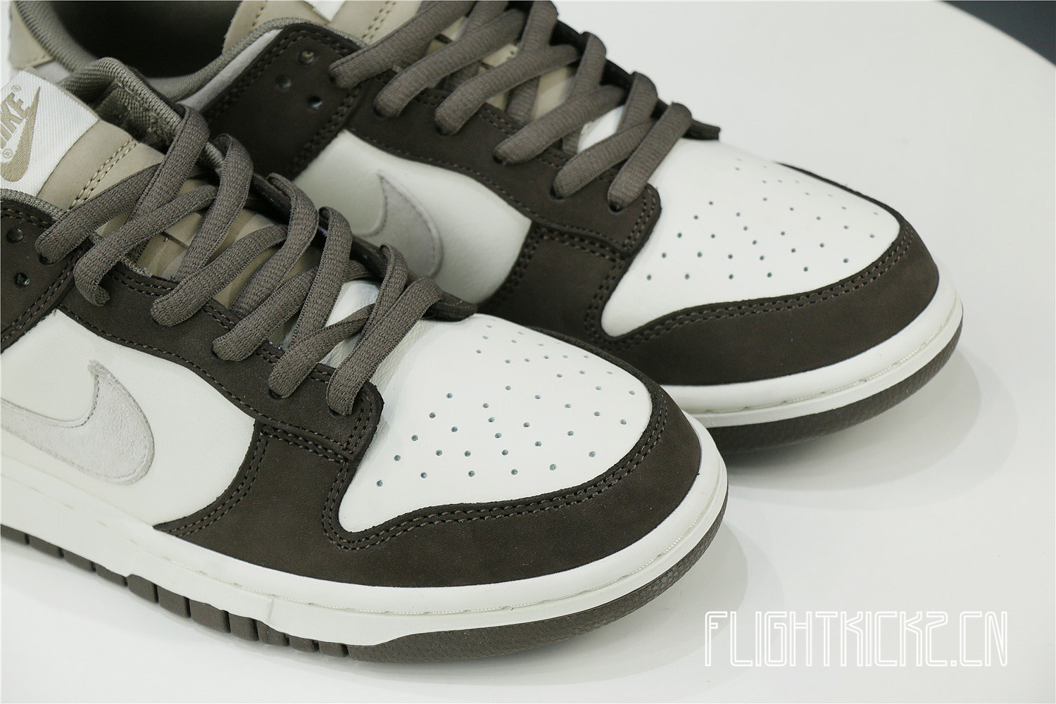 Otomo Katsuhiro x Nike SB Dunk Low