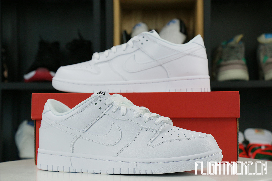 Nike Dunk Low Triple White 2021(W)