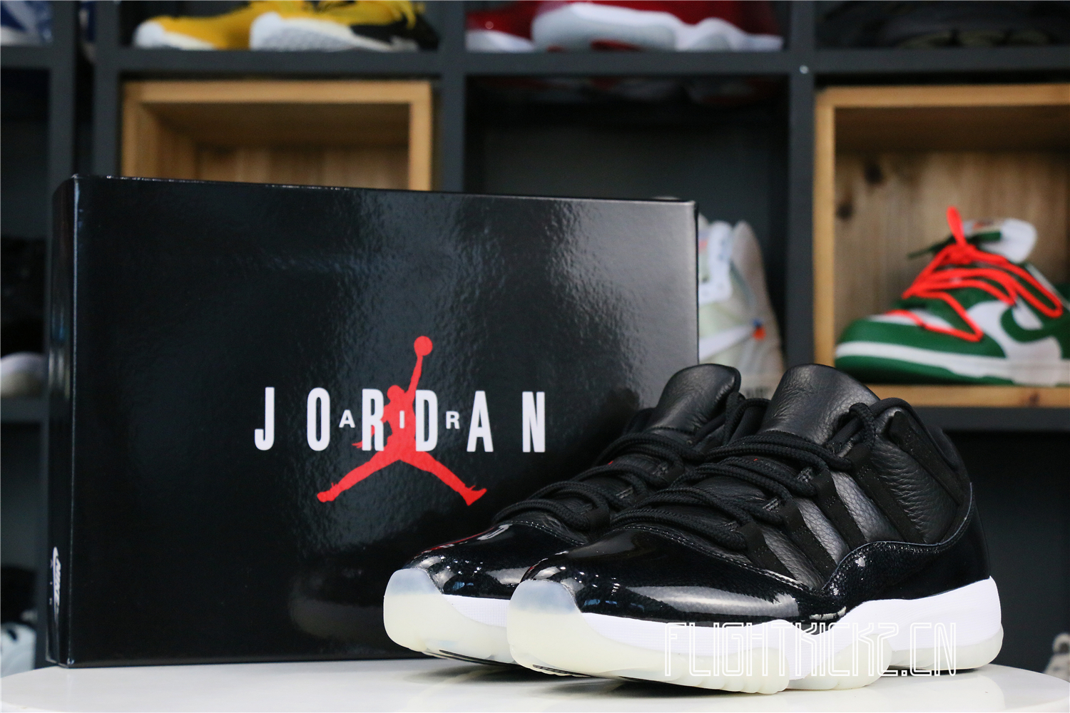 Air Jordan 11 Low “72-10”