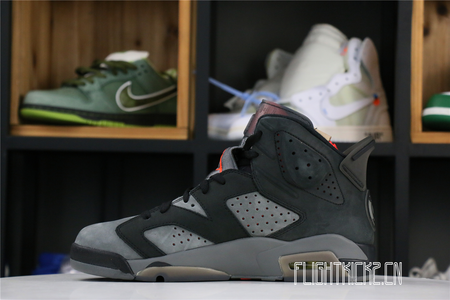 PARIS SAINT-GERMAIN X AIR JORDAN 6 RETRO ‘IRON GREY’