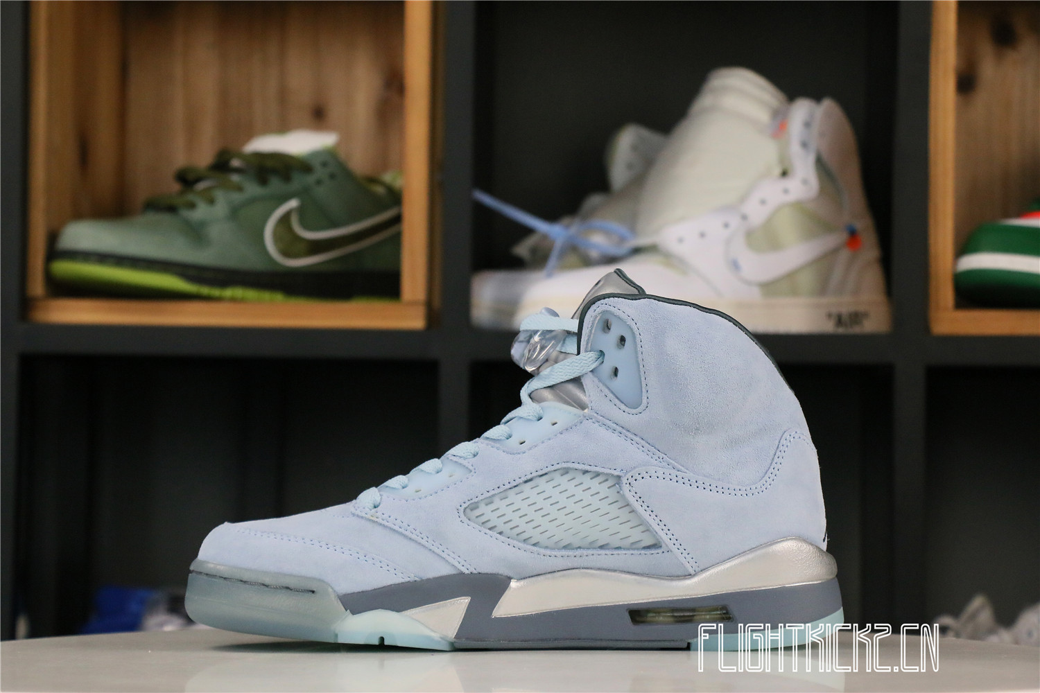 Jordan 5 Retro Bluebird (W)