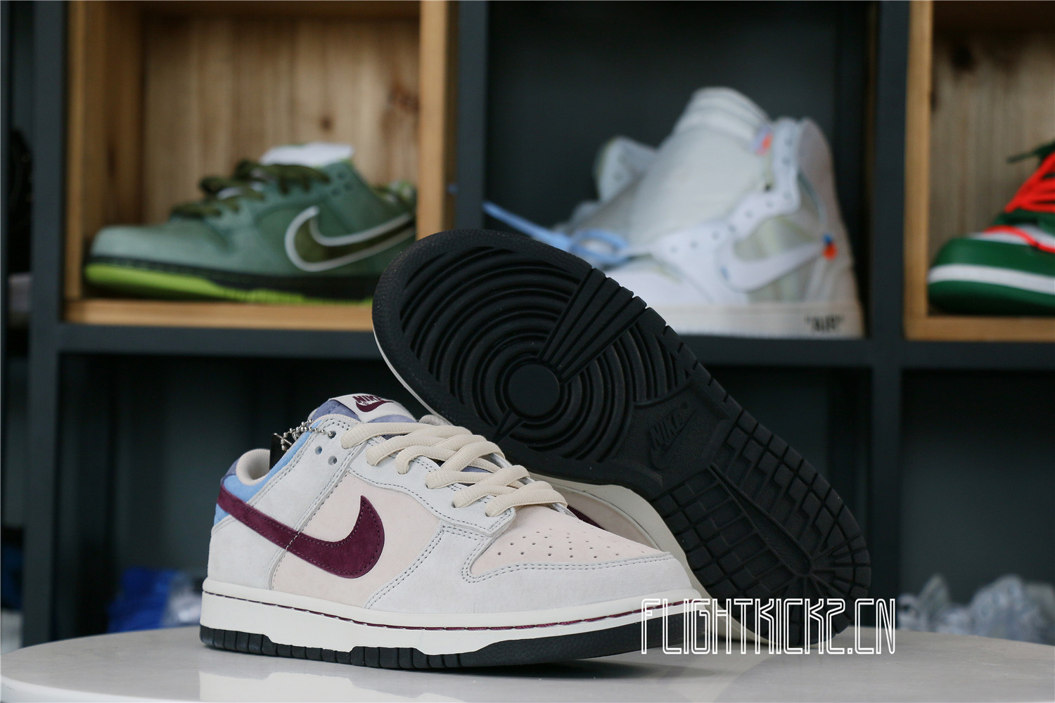 Otomo Katsuhiro x Nike SB Dunk Low Steamboy OST Dark Red Blue