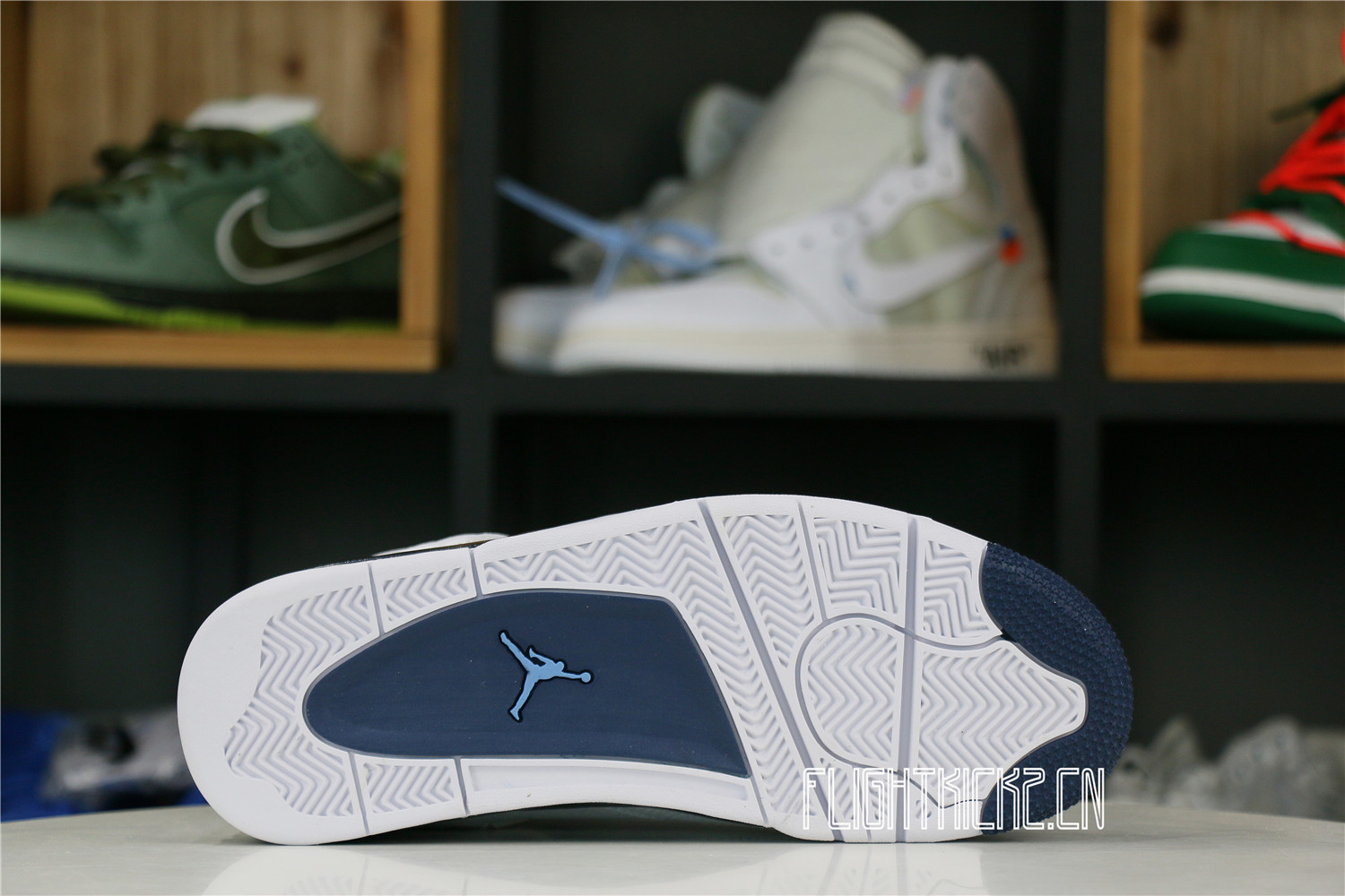 AIR JORDAN 4 RETRO LS ‘LEGEND BLUE’