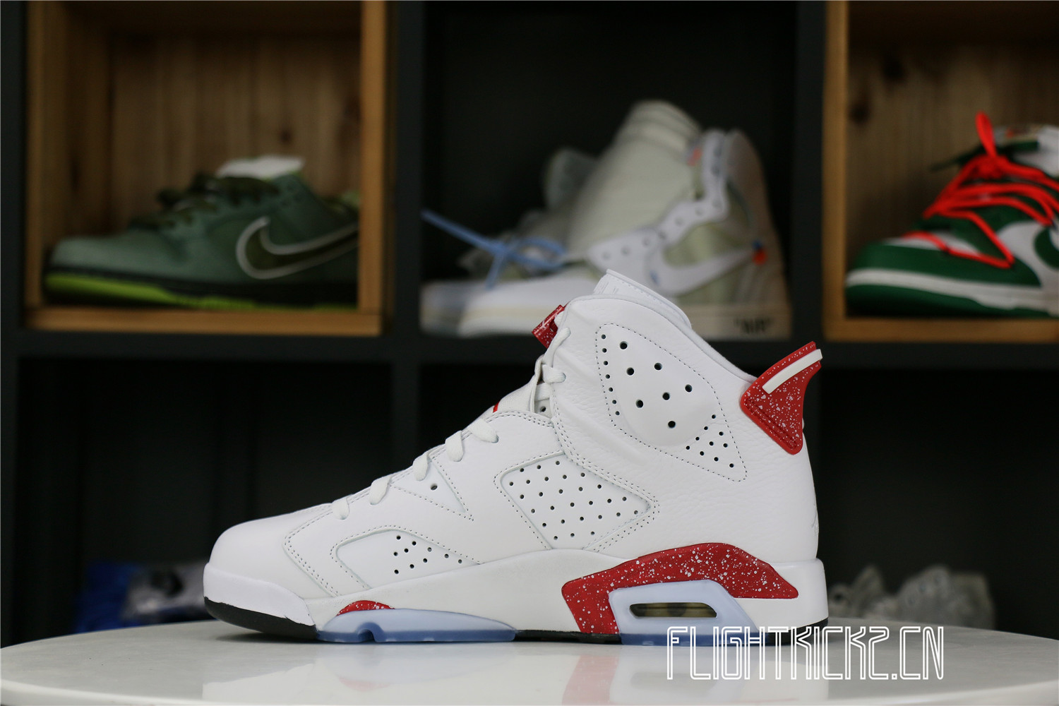 Air Jordan 6 Red Oreo