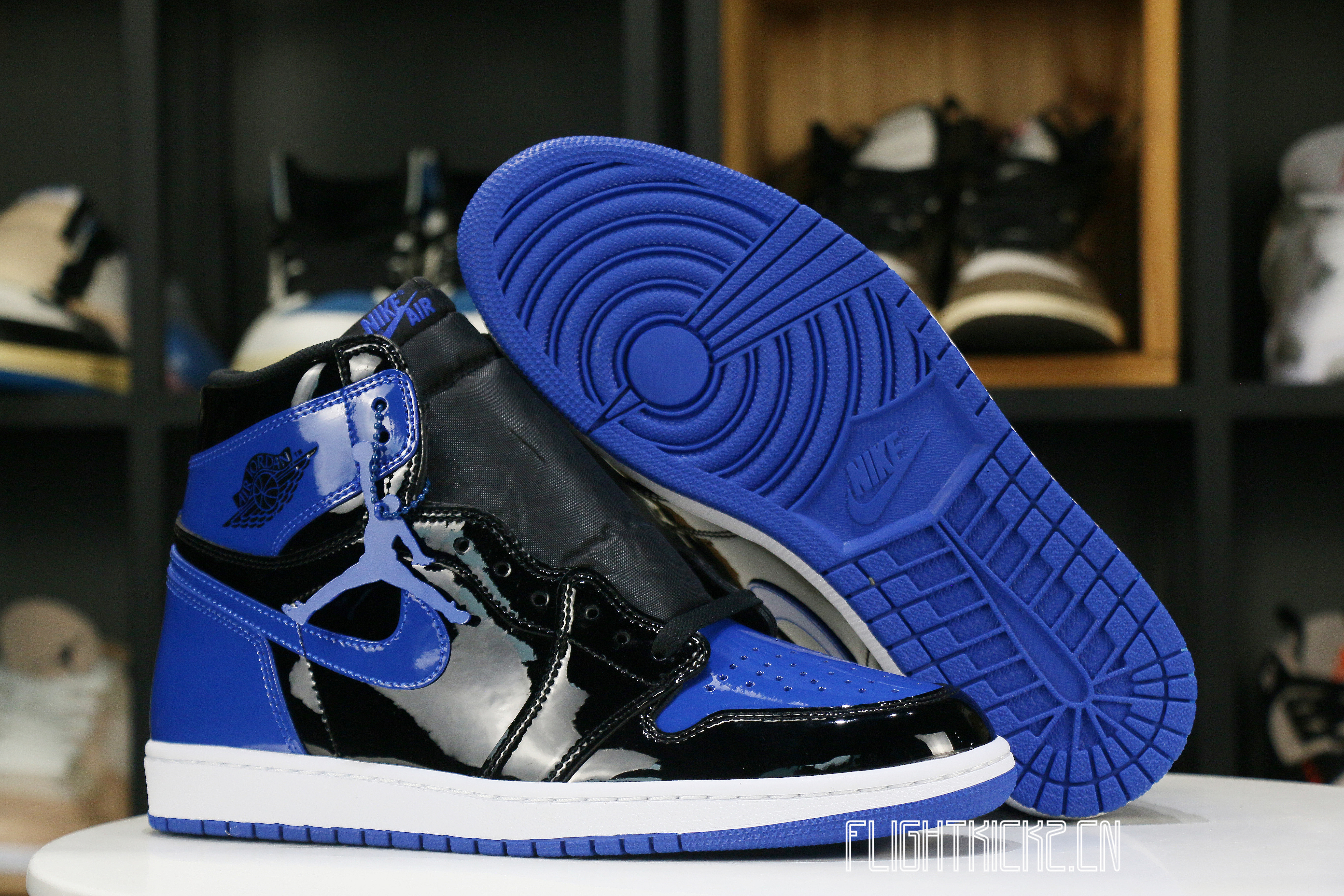 Air Jordan 1 High OG “Patent Royal”