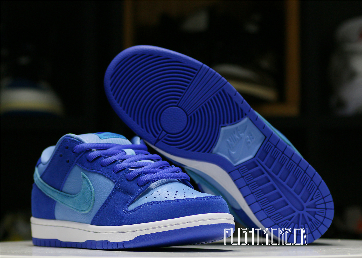 Nike SB Dunk Low Blue Raspberry