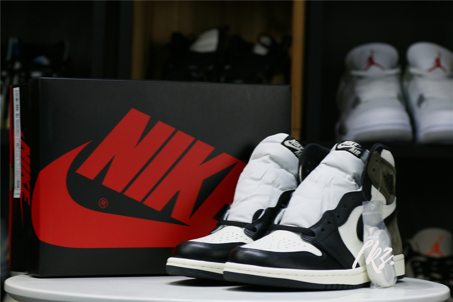 Jordan 1 Retro High Dark Mocha 2020 (LN5 A1 Batch)