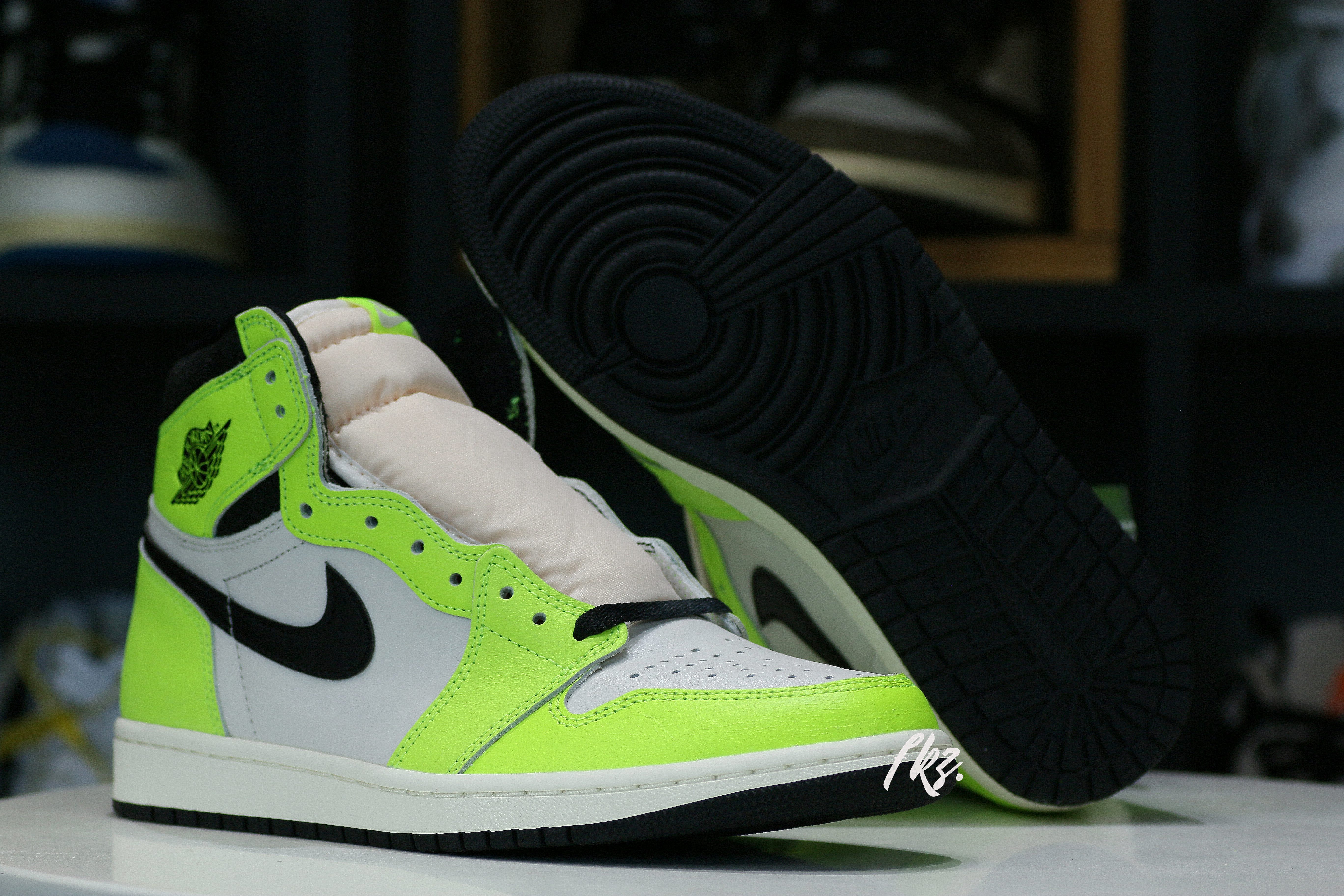 Air Jordan 1 High OG “Volt”
