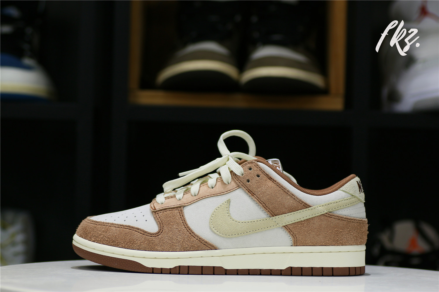 Nike Dunk Low Medium Curry 2021