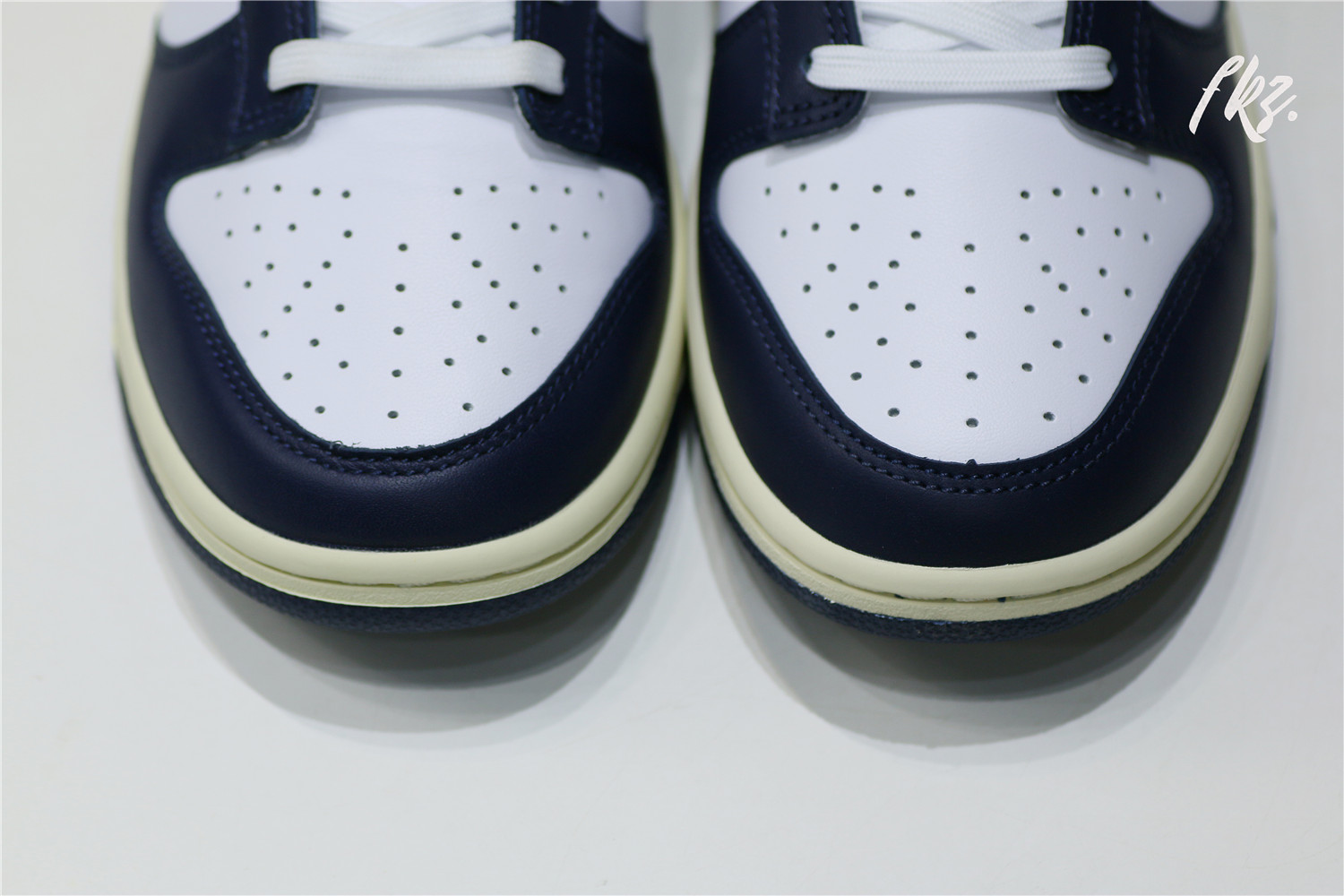 Nike Dunk Low Vintage Navy (W)