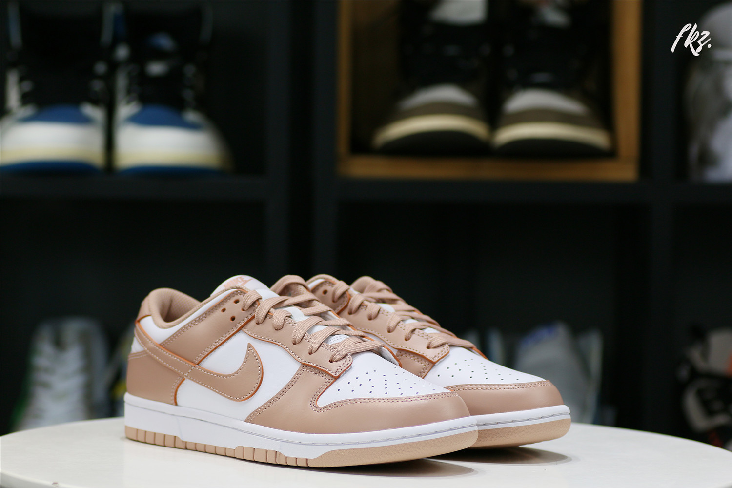 Nike Dunk Low Rose Whisper