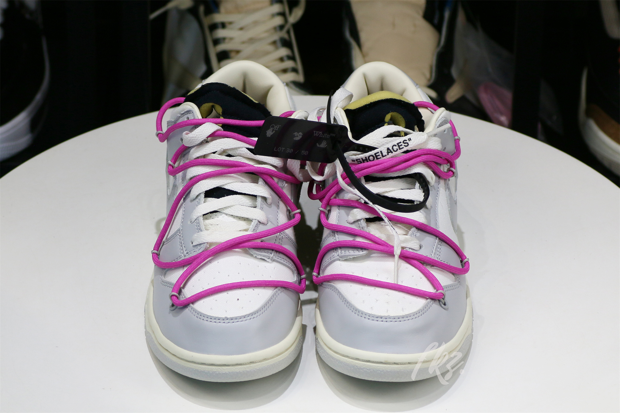 Nike Dunk Low Off-White Lot 30