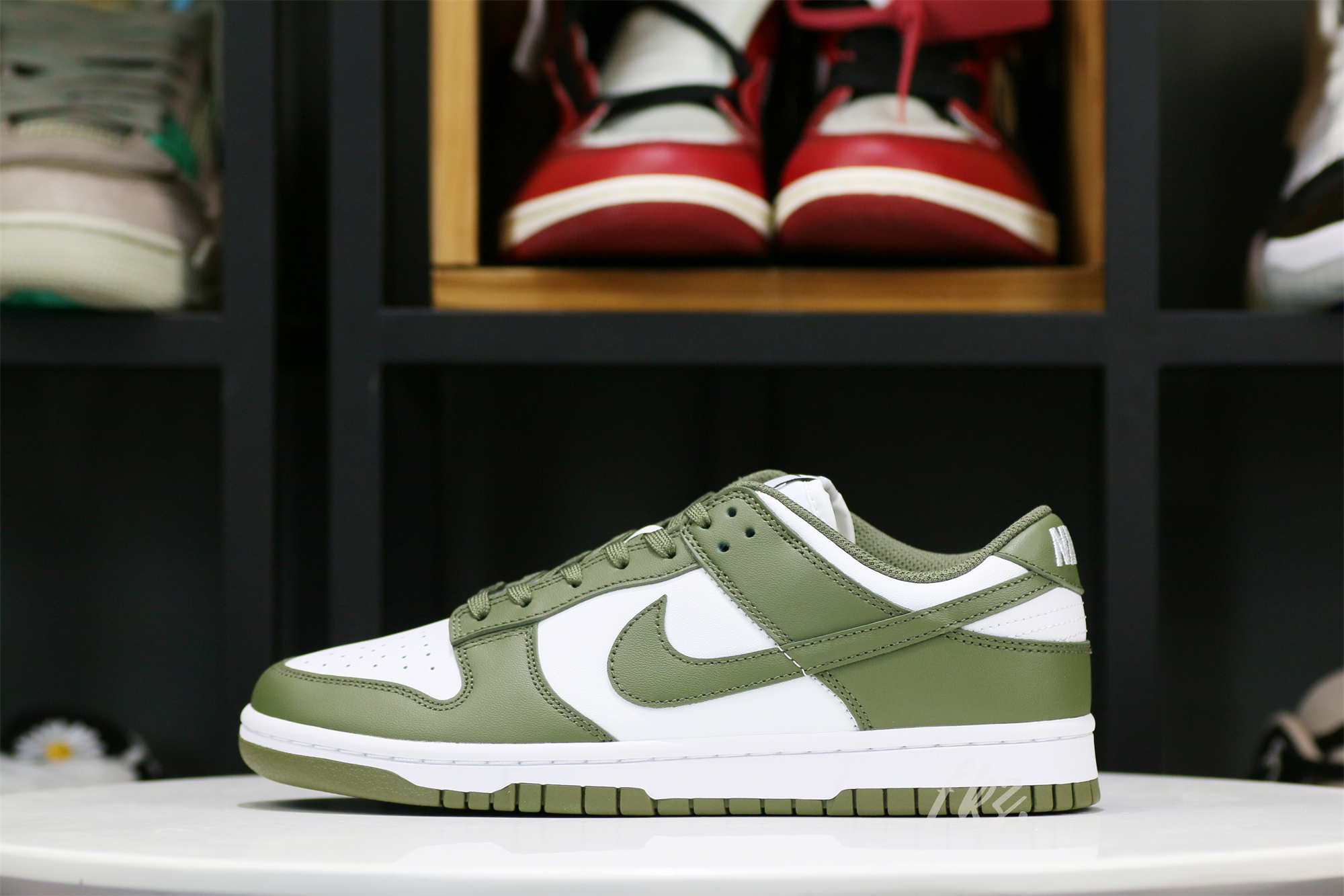 Nike Dunk Medium Olive W