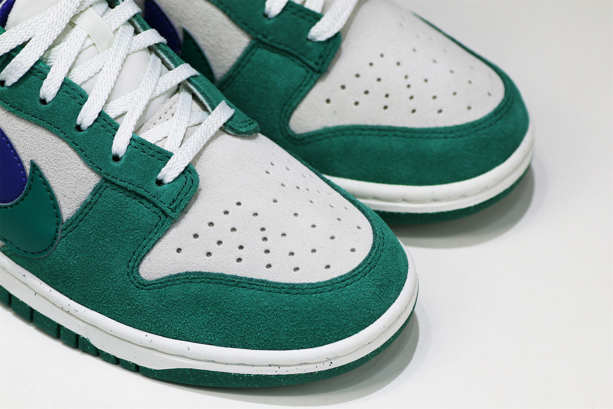 Nike Dunk Low “‘85” Rich Green 2022