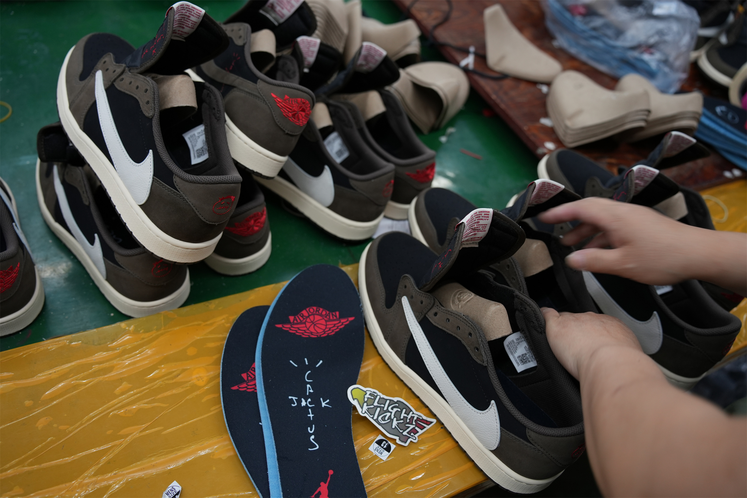 Travis Scott X Air Jordan 1 Low ‘Cactus Jack’ (LN5 A1 Batch)