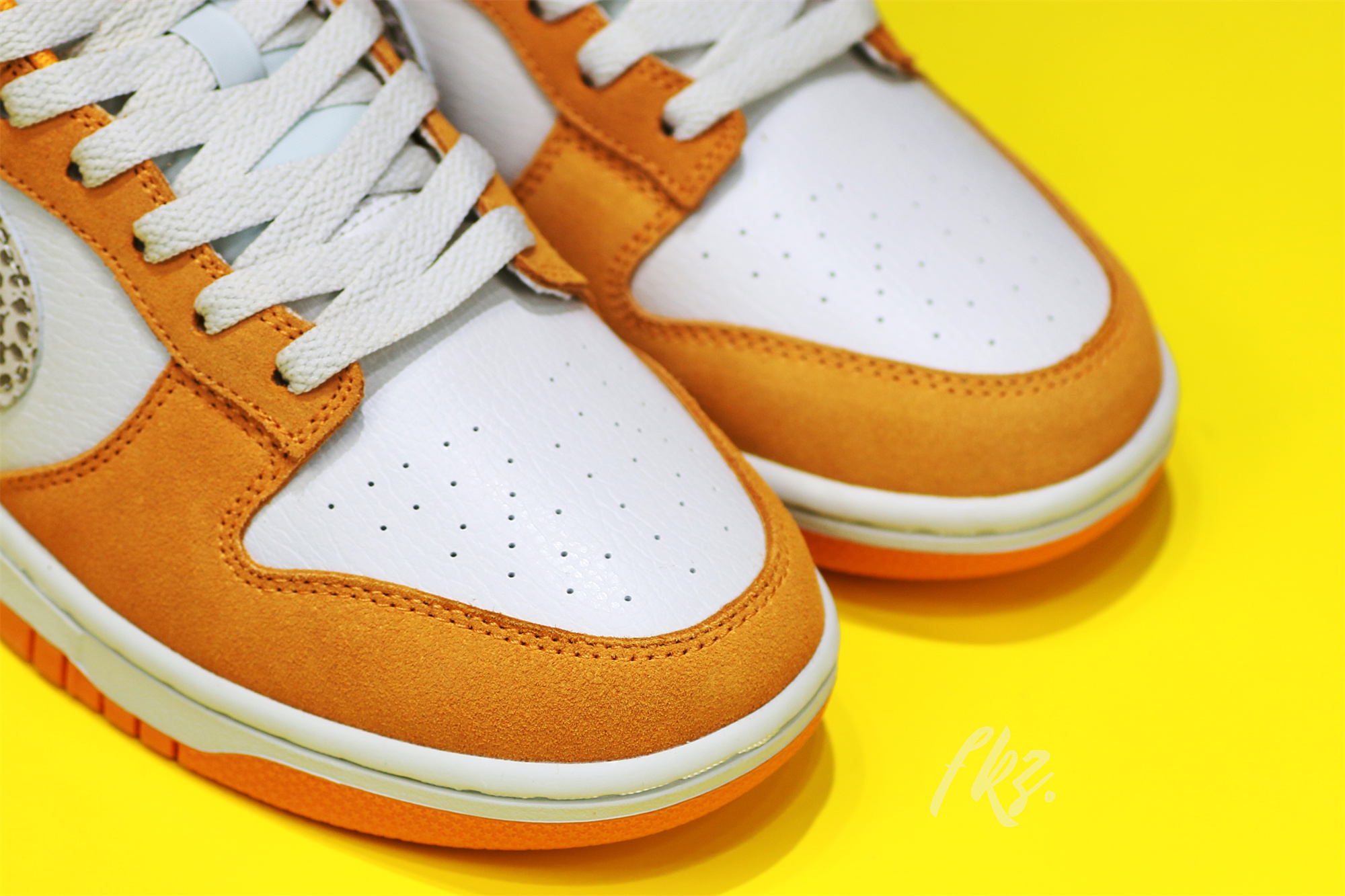 Nike Dunk Low AS Safari Swoosh “Kumquat”
