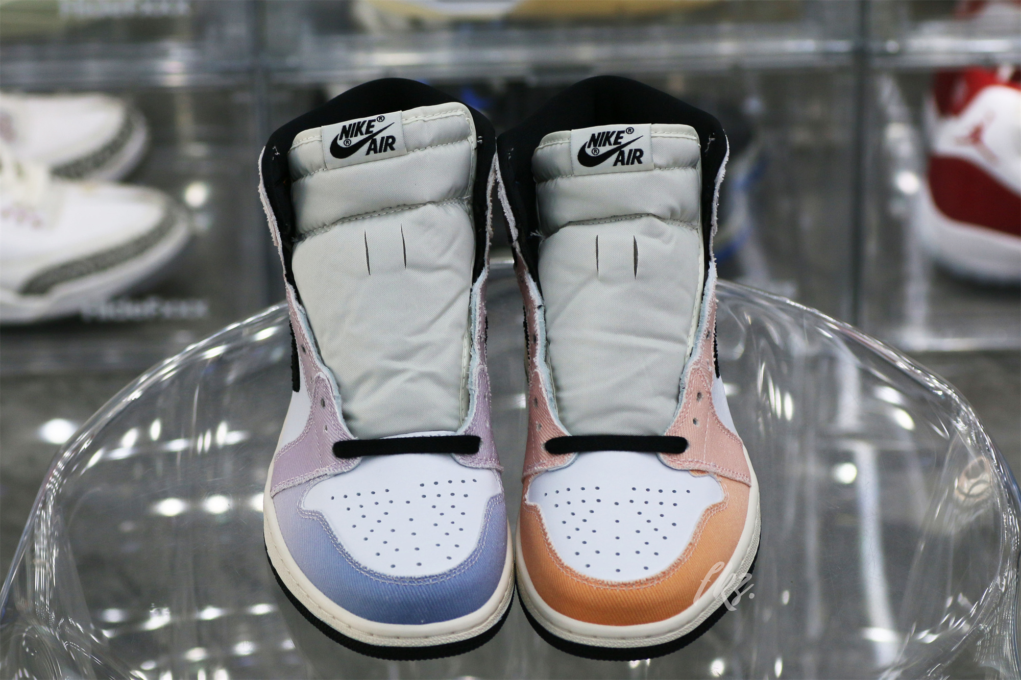 Air Jordan 1 Retro High OG Skyline