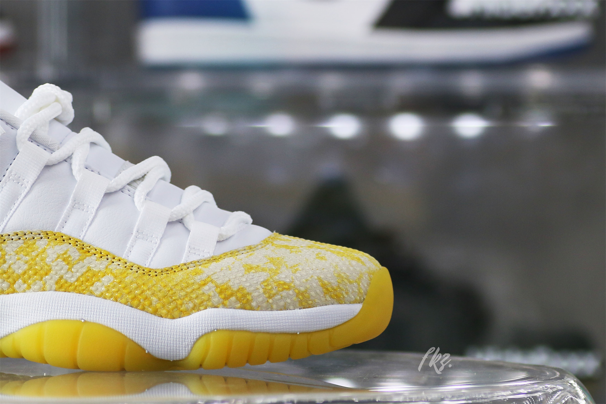 Air Jordan 11 Low “Yellow Snakeskin” 2023 (LN5 A1 Batch)