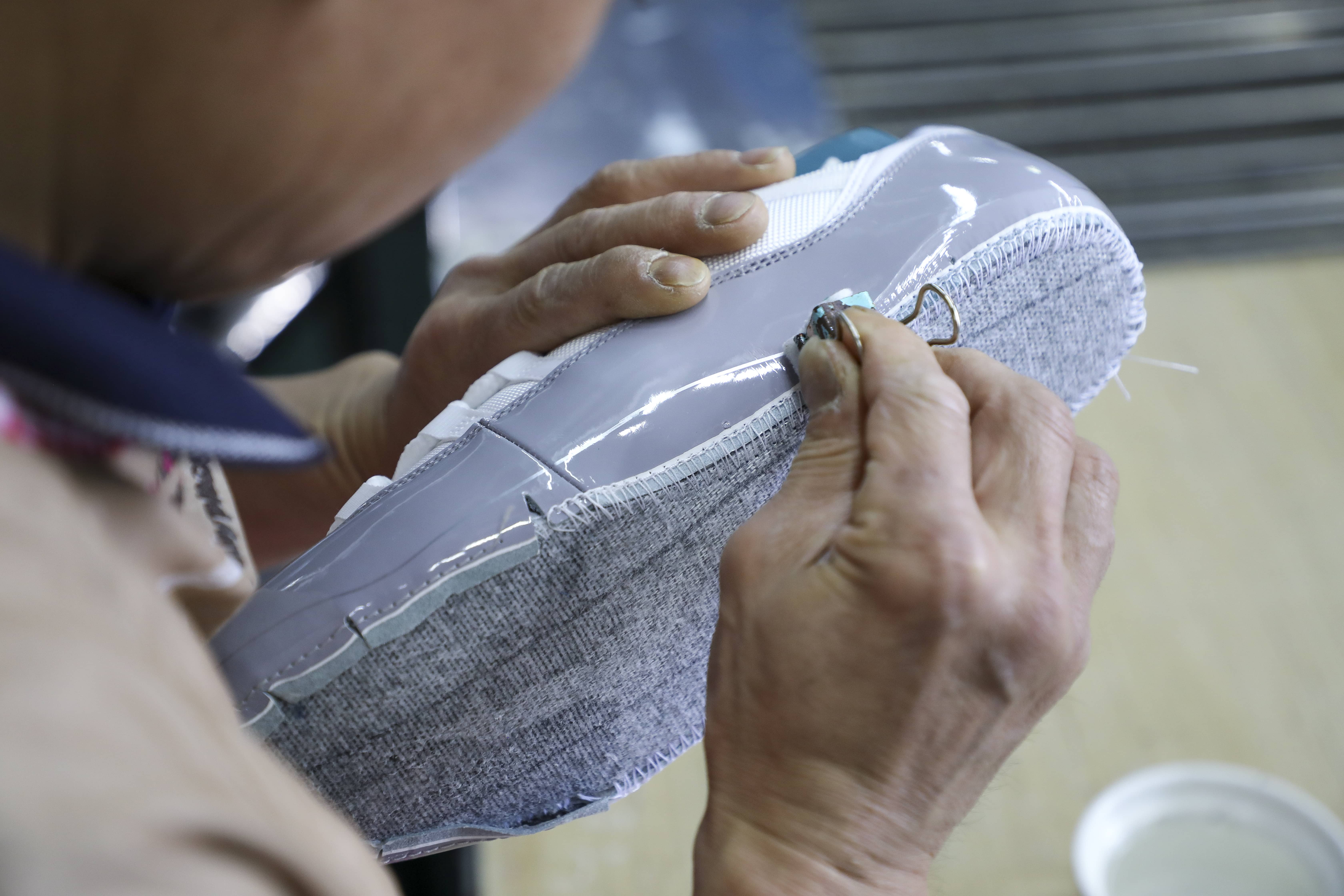 Air Jordan 11 Retro Low Cement Grey 2023 (LN5 A1 Batch)