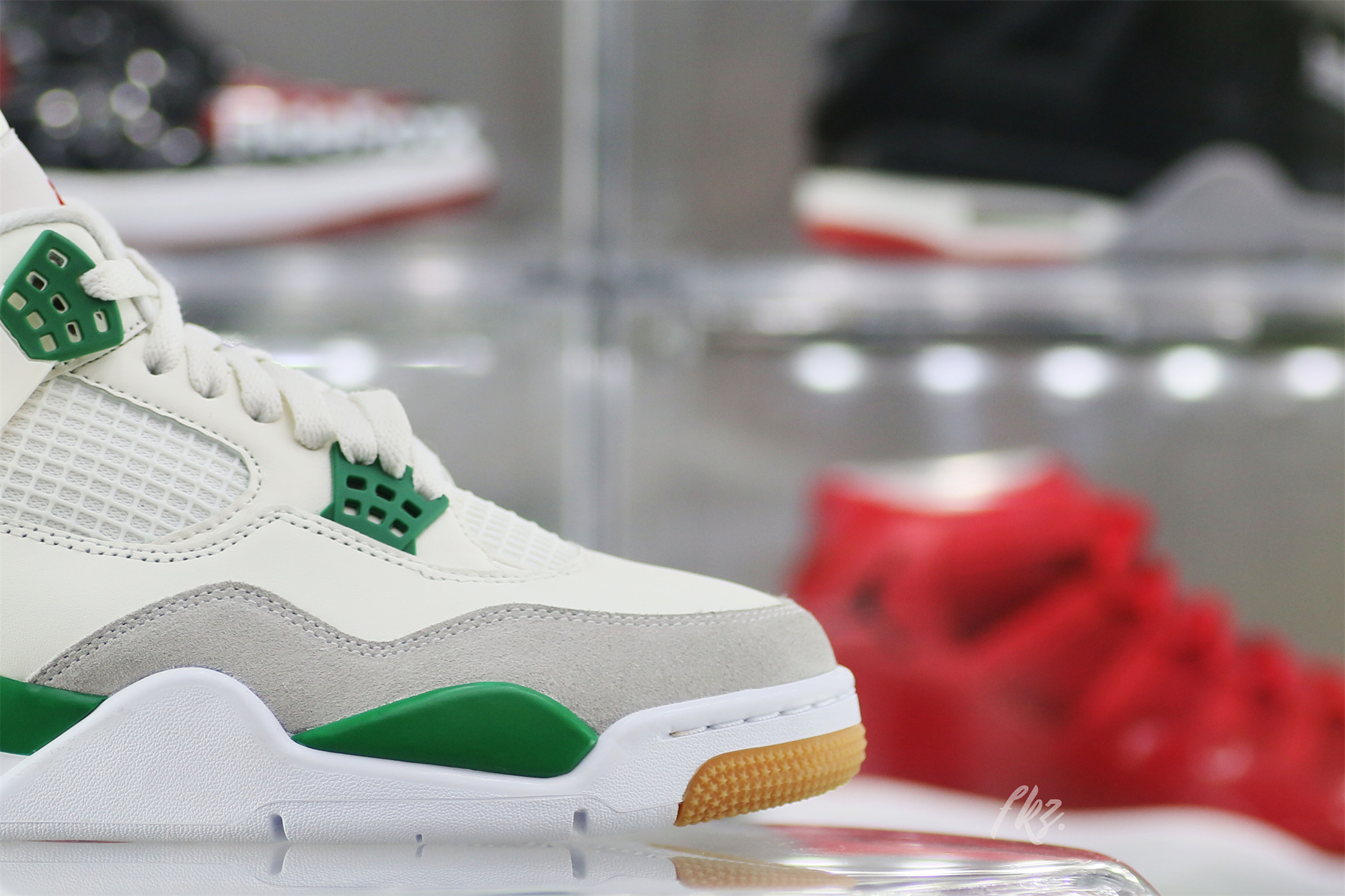 Nike SB x Air Jordan 4 “Pine Green” 2023 (LN5 A1 Batch)