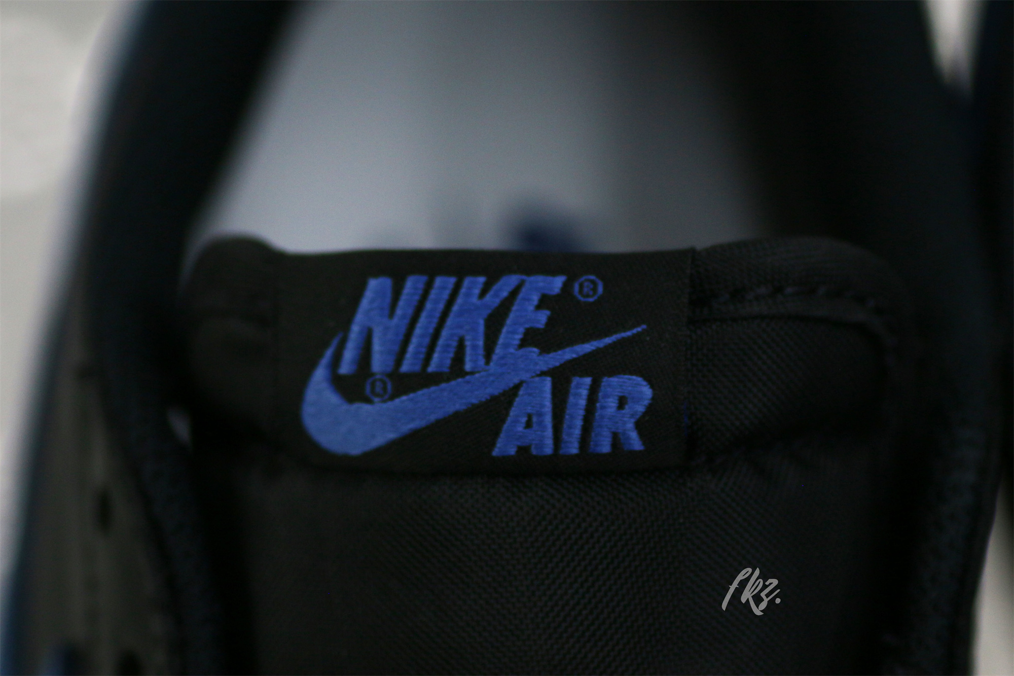 Air Jordan 1 Retro Low OG Mystic Navy