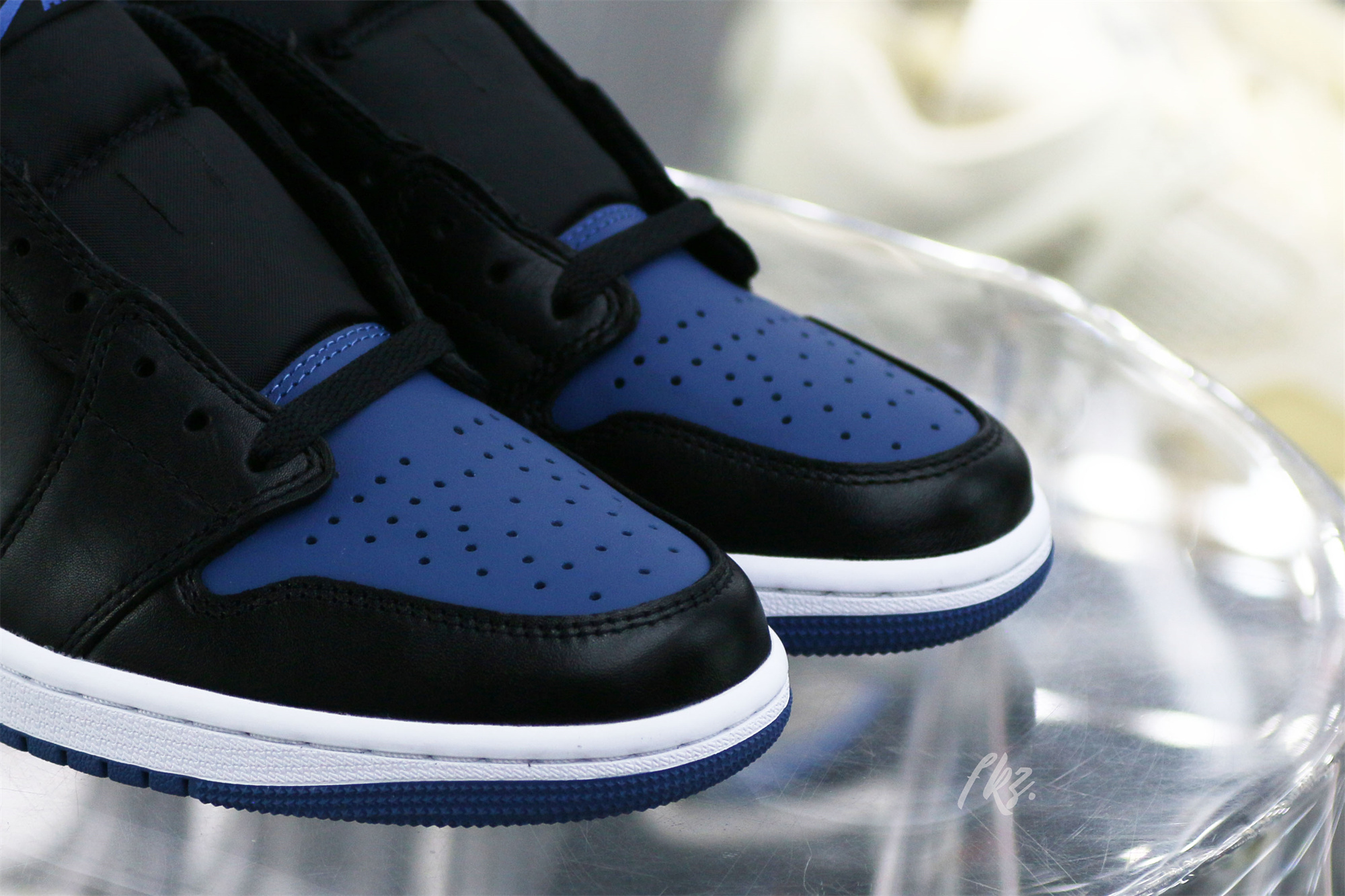 Air Jordan 1 Retro Low OG Mystic Navy