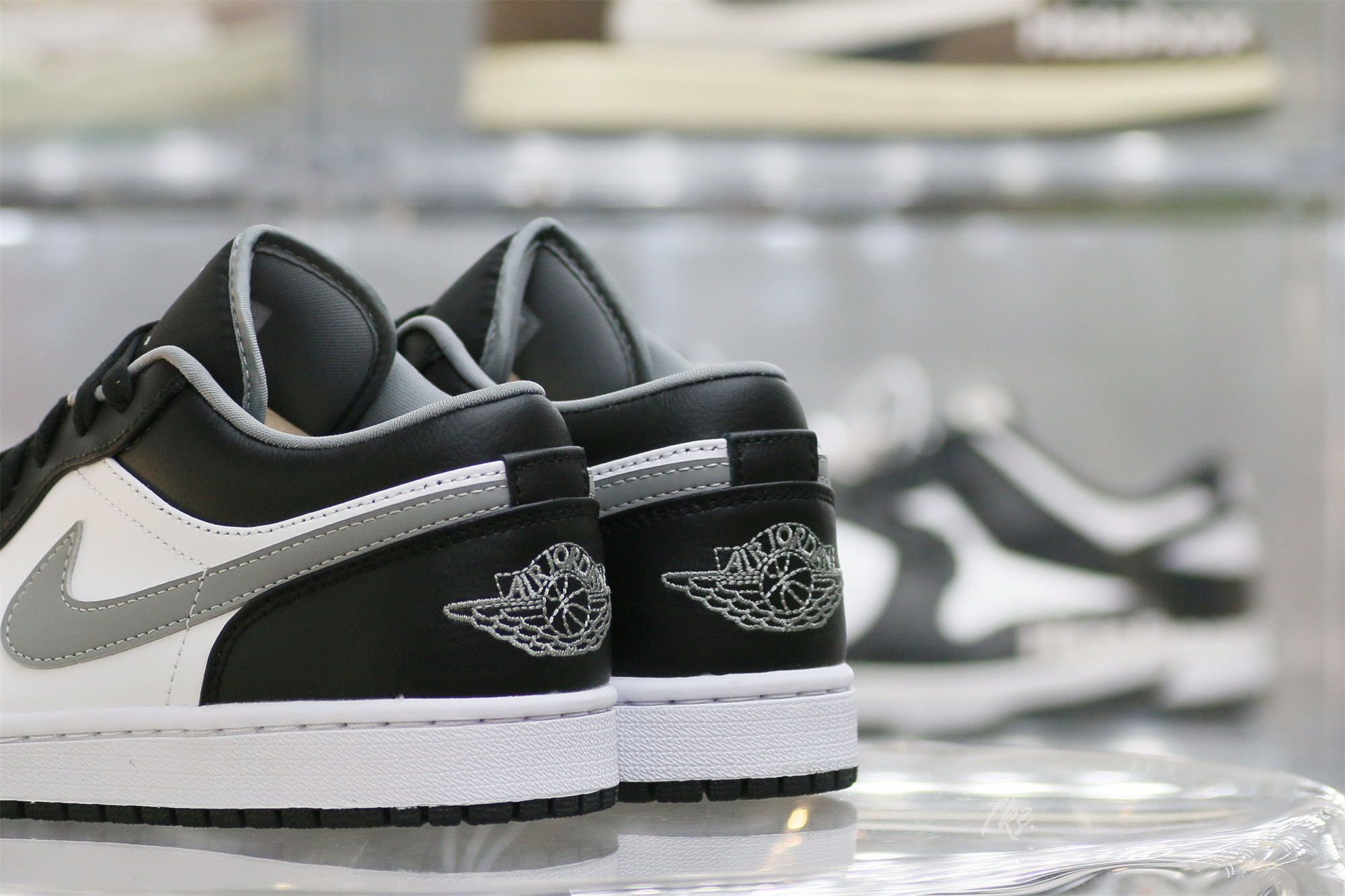 Air Jordan 1 Low Black White Grey