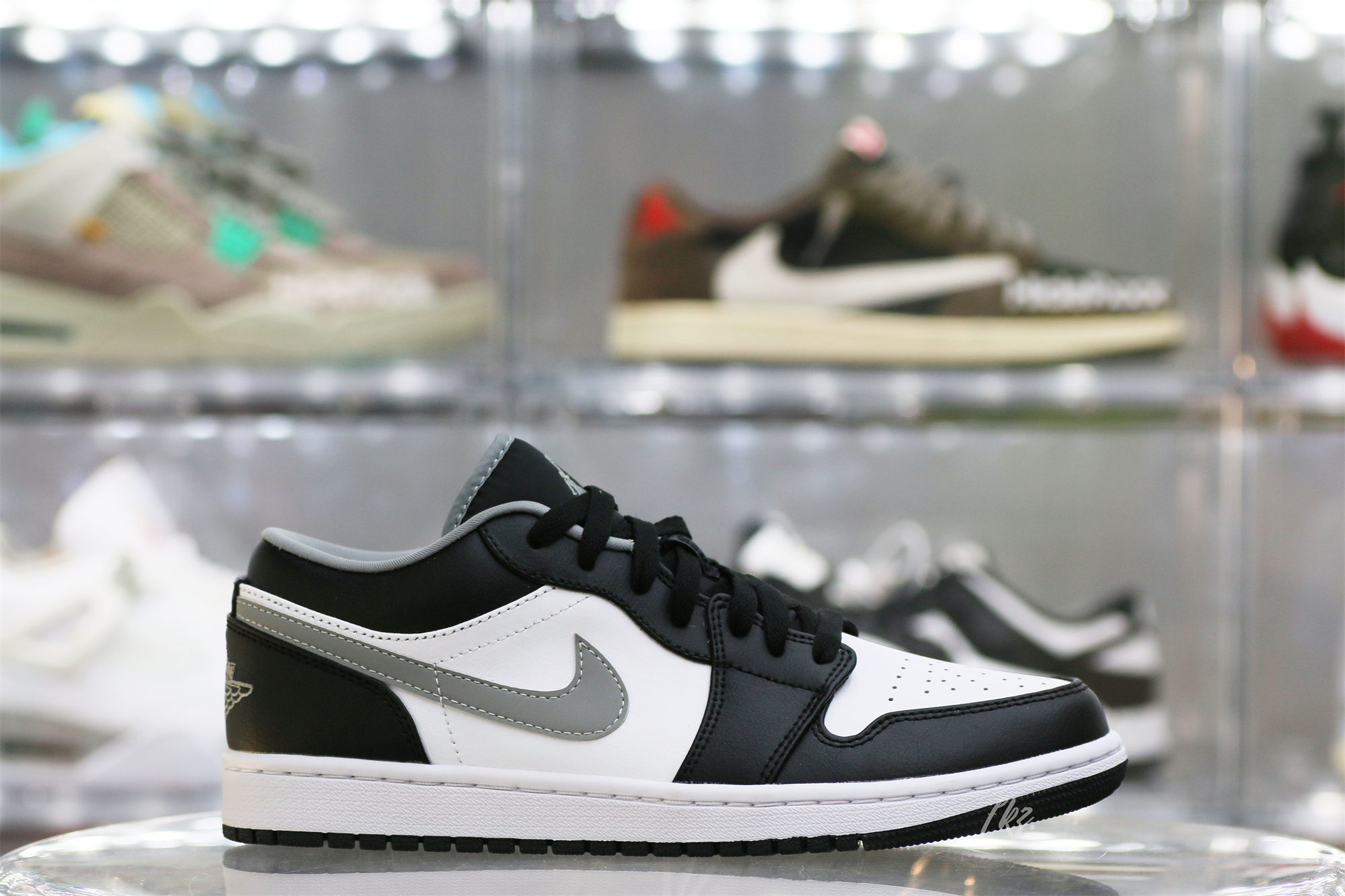 Air Jordan 1 Low Black White Grey