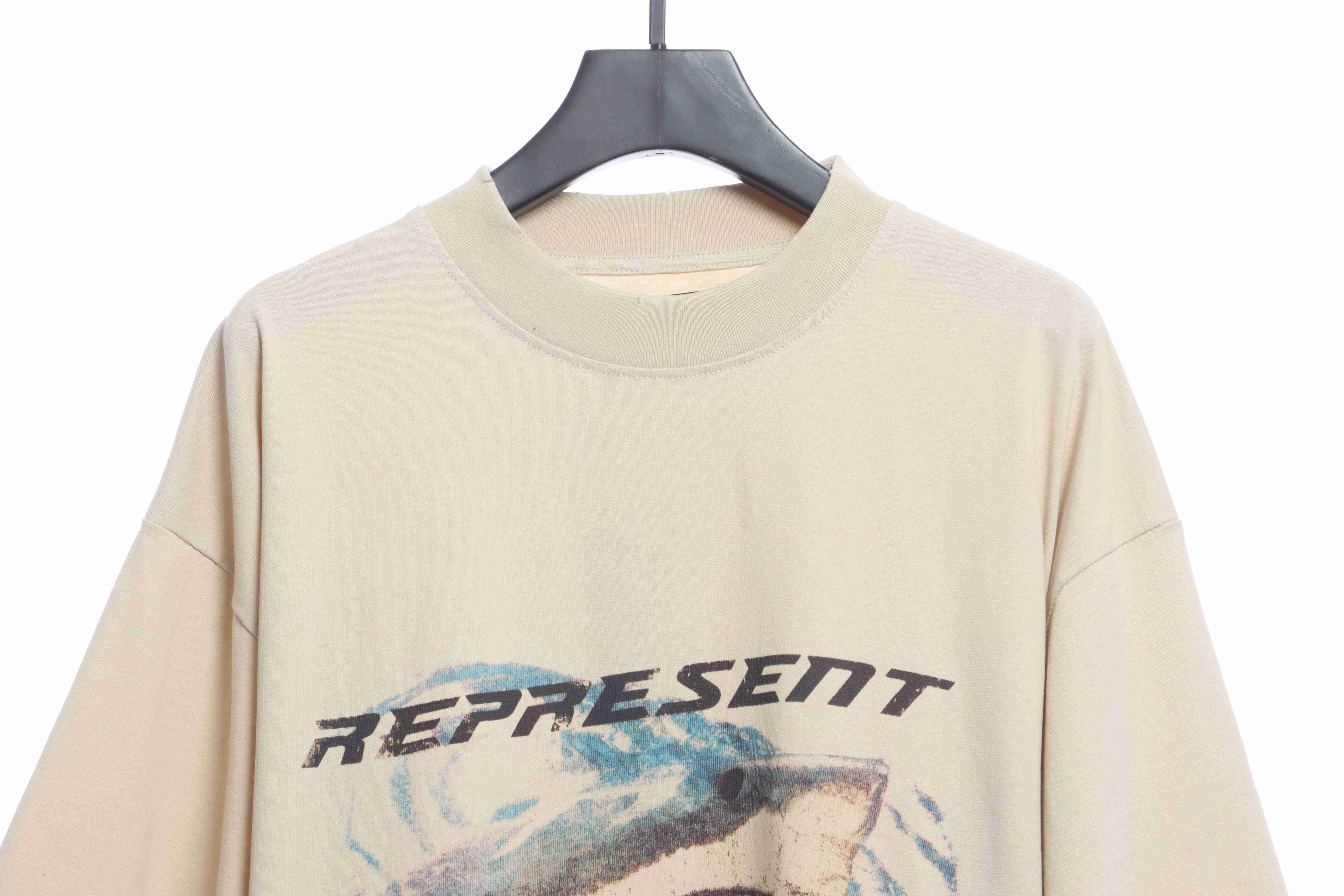 Represent Shark Distressed Wash Short Sleeves