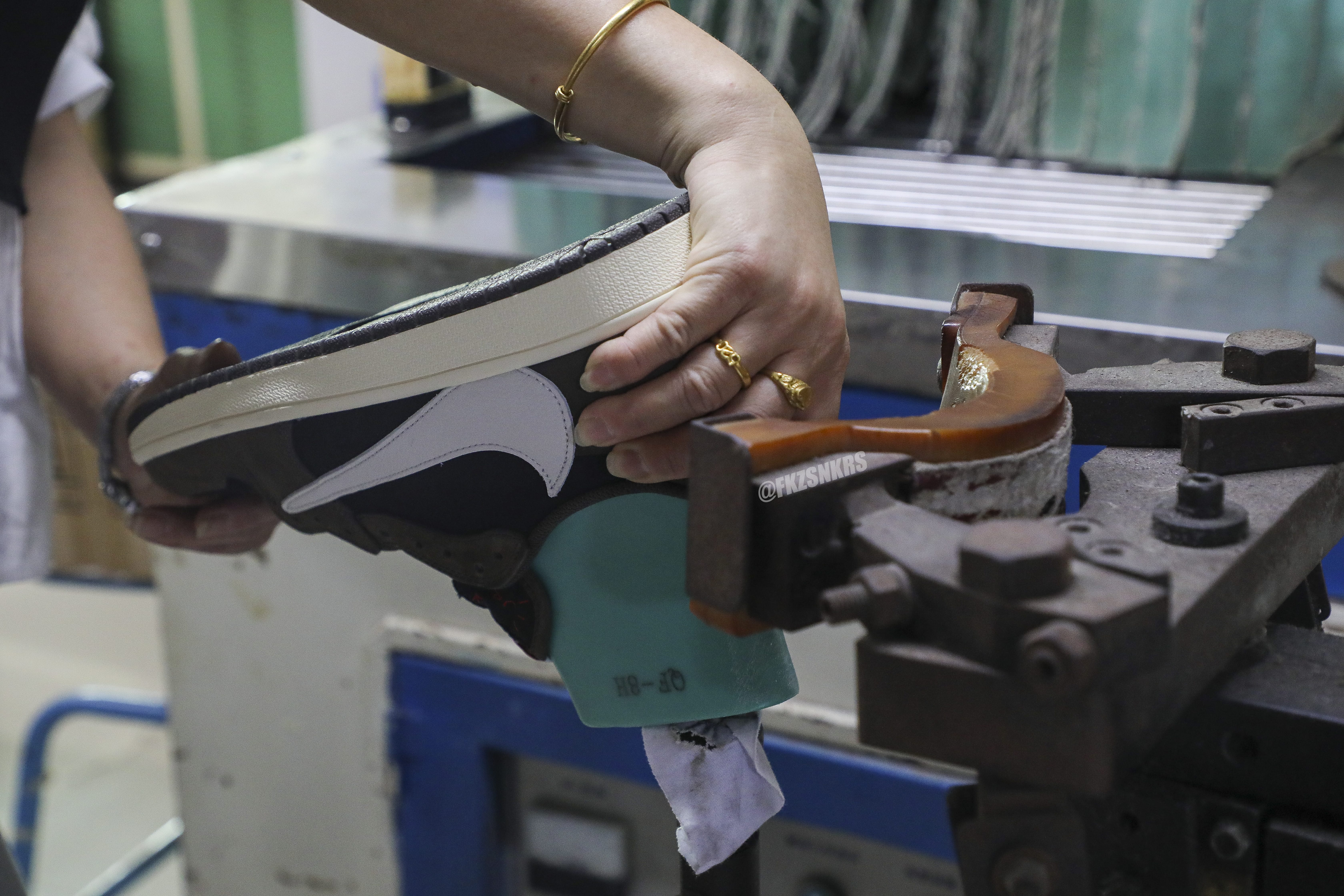 Travis Scott X Air Jordan 1 Low ‘Cactus Jack’ Kid