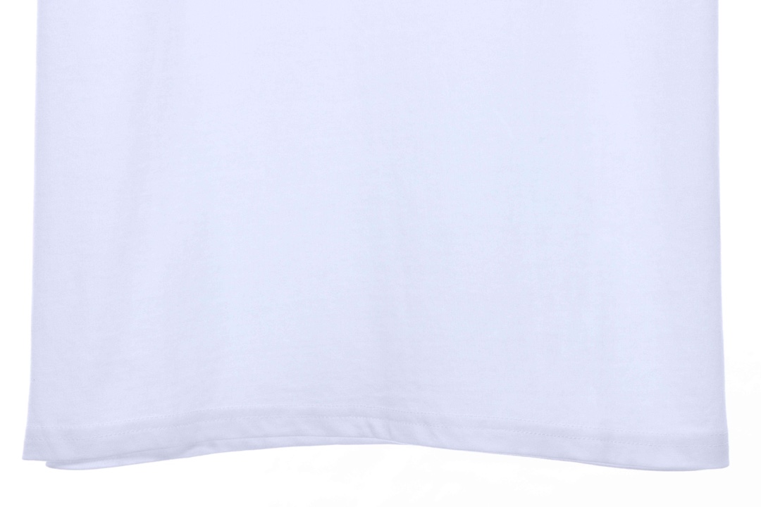 NOAH cross print letter short sleeve