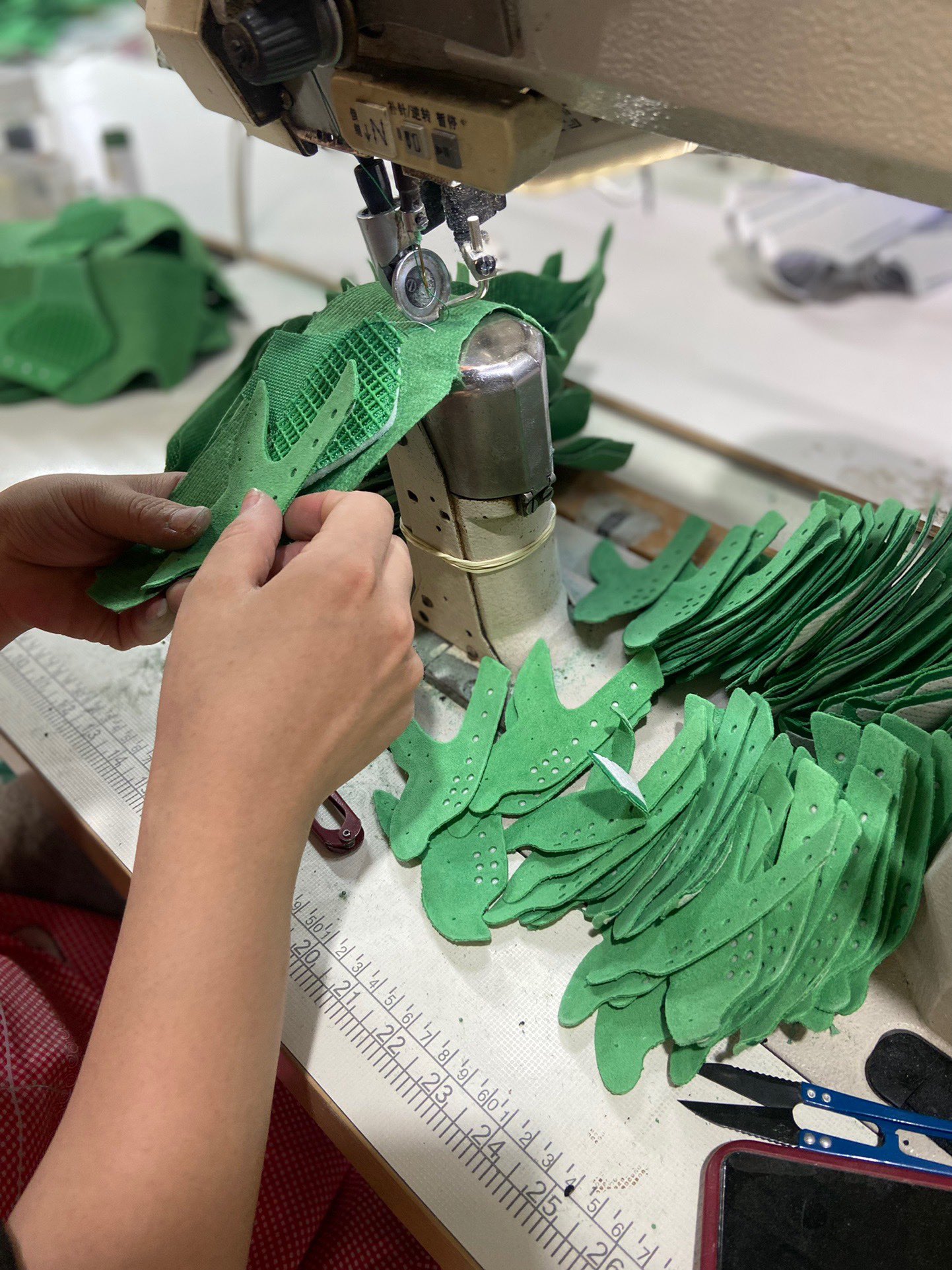 Air Jordan 4 Retro Wahlburgers