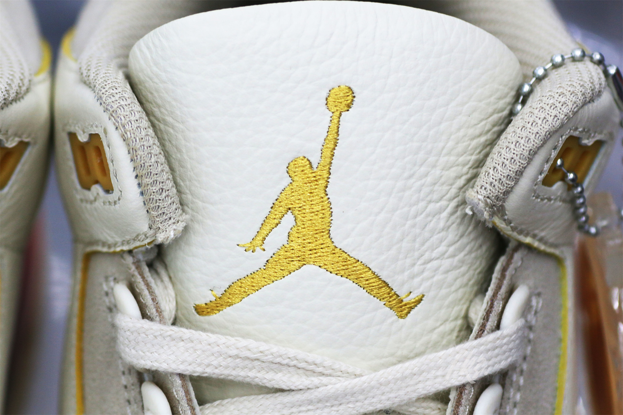 J Balvin x Air Jordan 3 Sunset (LN5 A1)