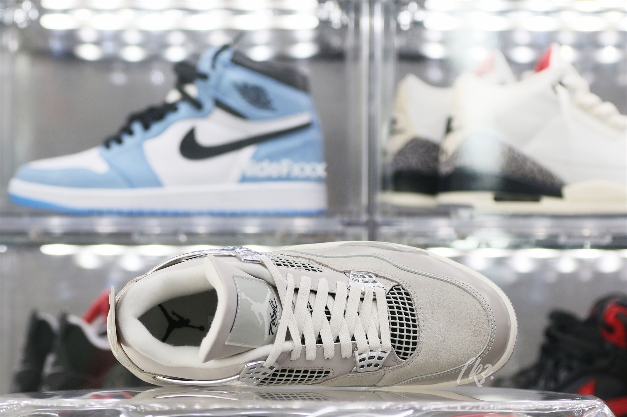 Air Jordan 4 “Frozen Moments”