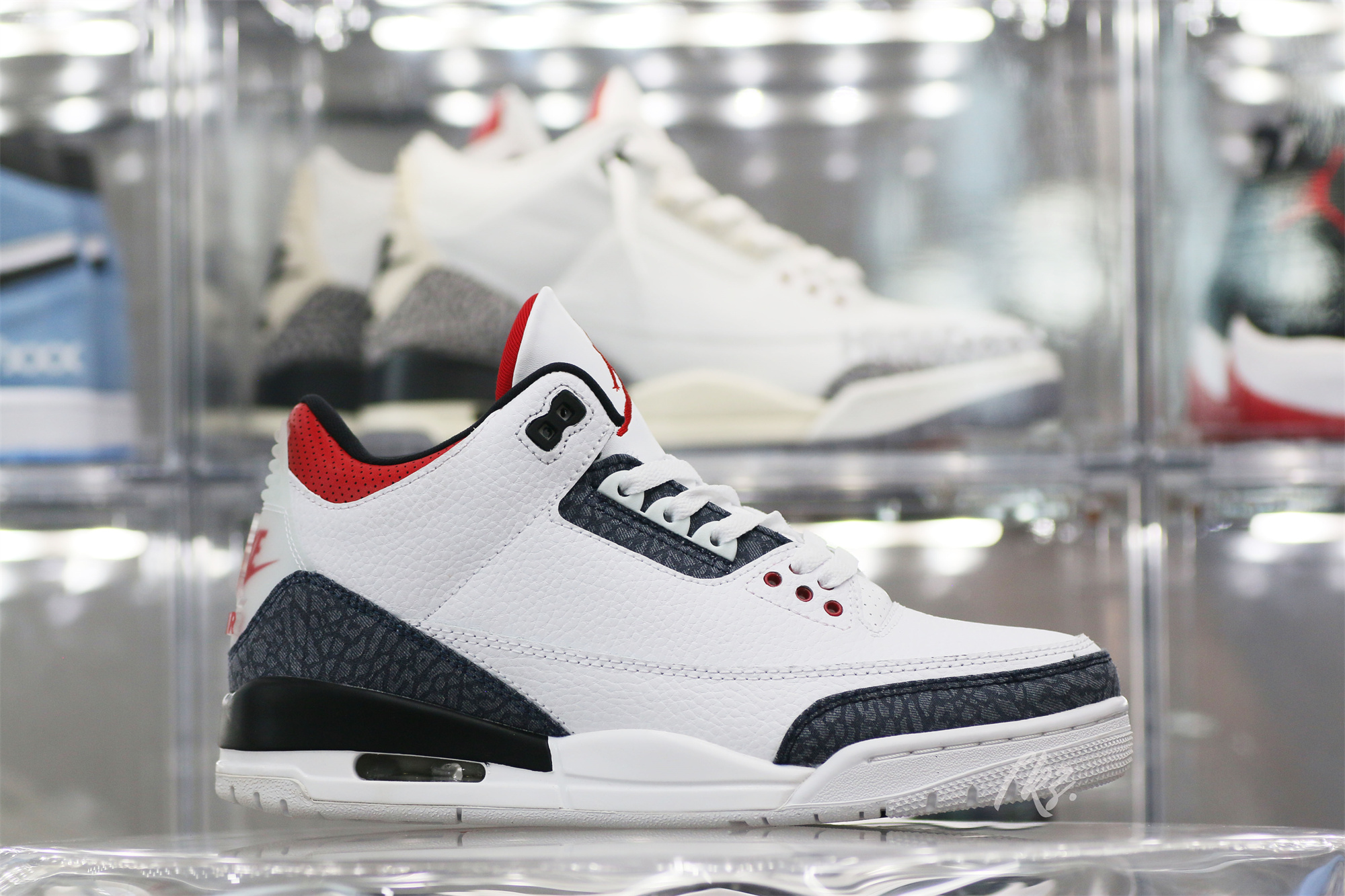 Jordan 3 Retro SE Fire Red Denim 2020