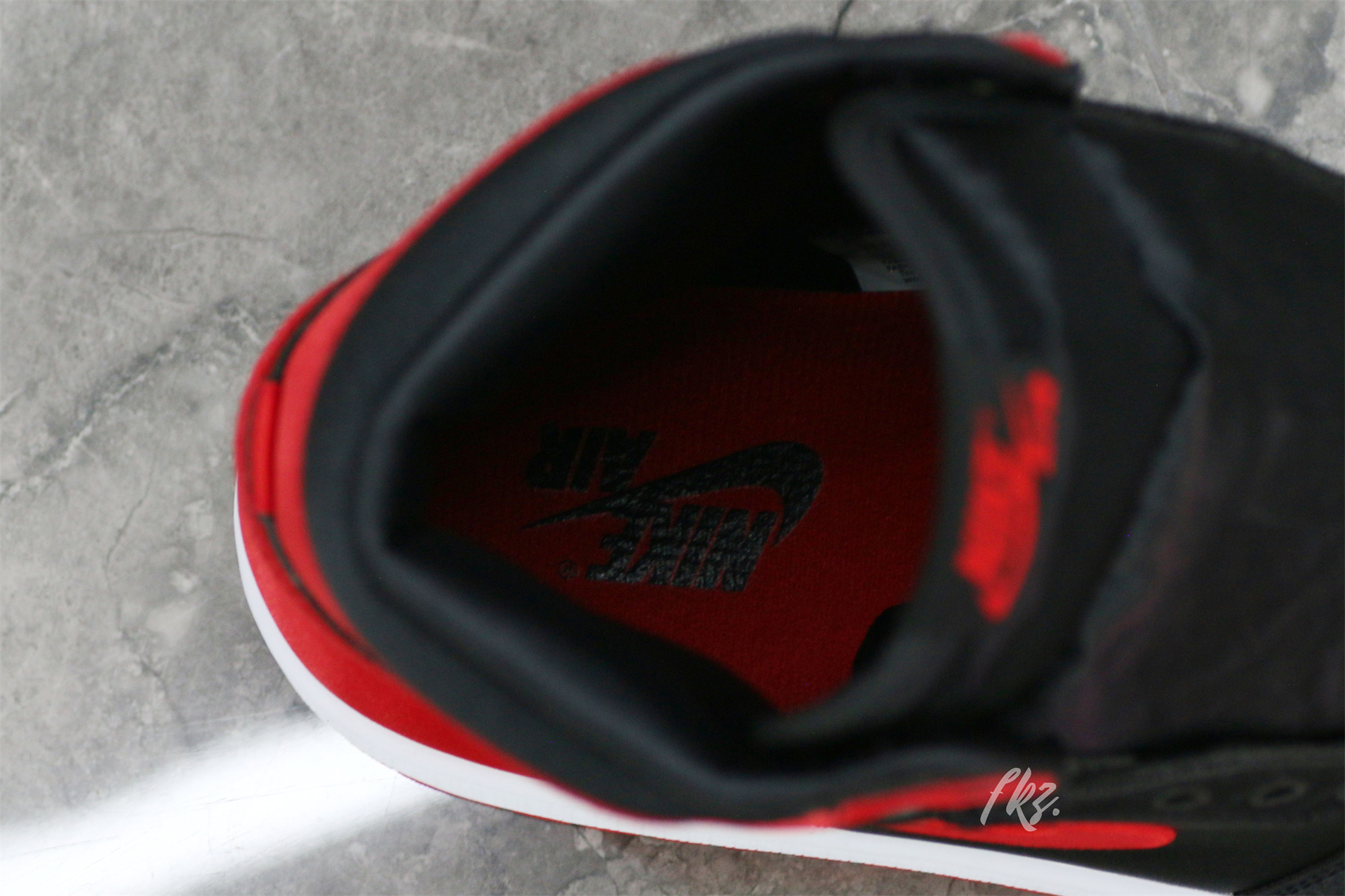 Jordan 1 Retro Satin Bred/Banned 2023 (LN5 A1)