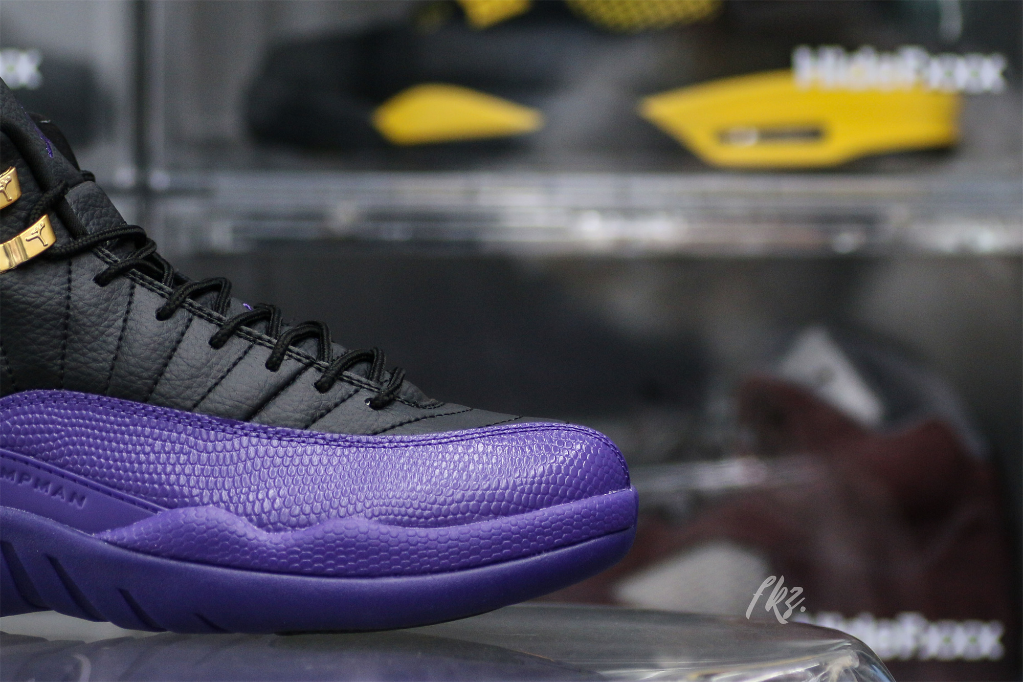 Air Jordan 12 Retro “Field Purple” 2023