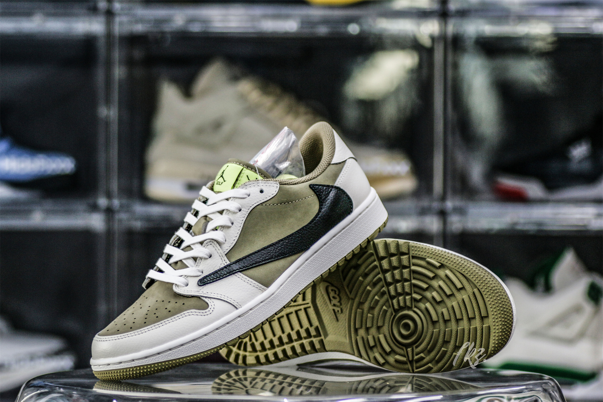 Travis Scott x Air Jordan 1 Low Golf Neutral Olive (LN5 A1)