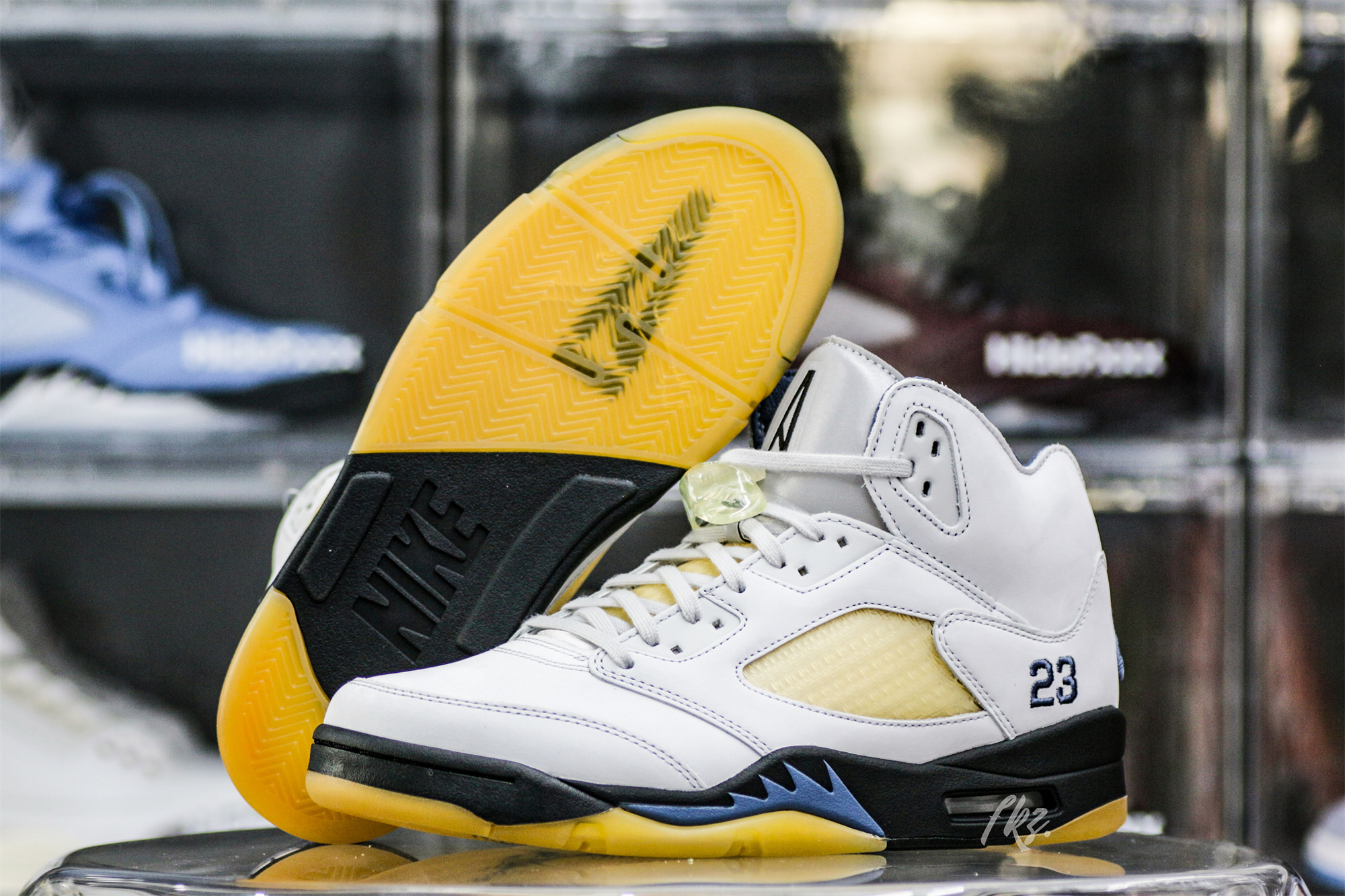 A Ma Maniere Air Jordan 5 SP Photon Dust/Diffused Blue WMS(LN5 A1)