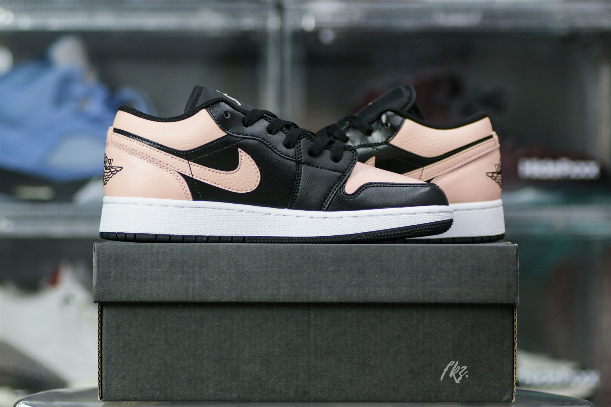 Air Jordan 1 Retro Low Crimson Tint 2021