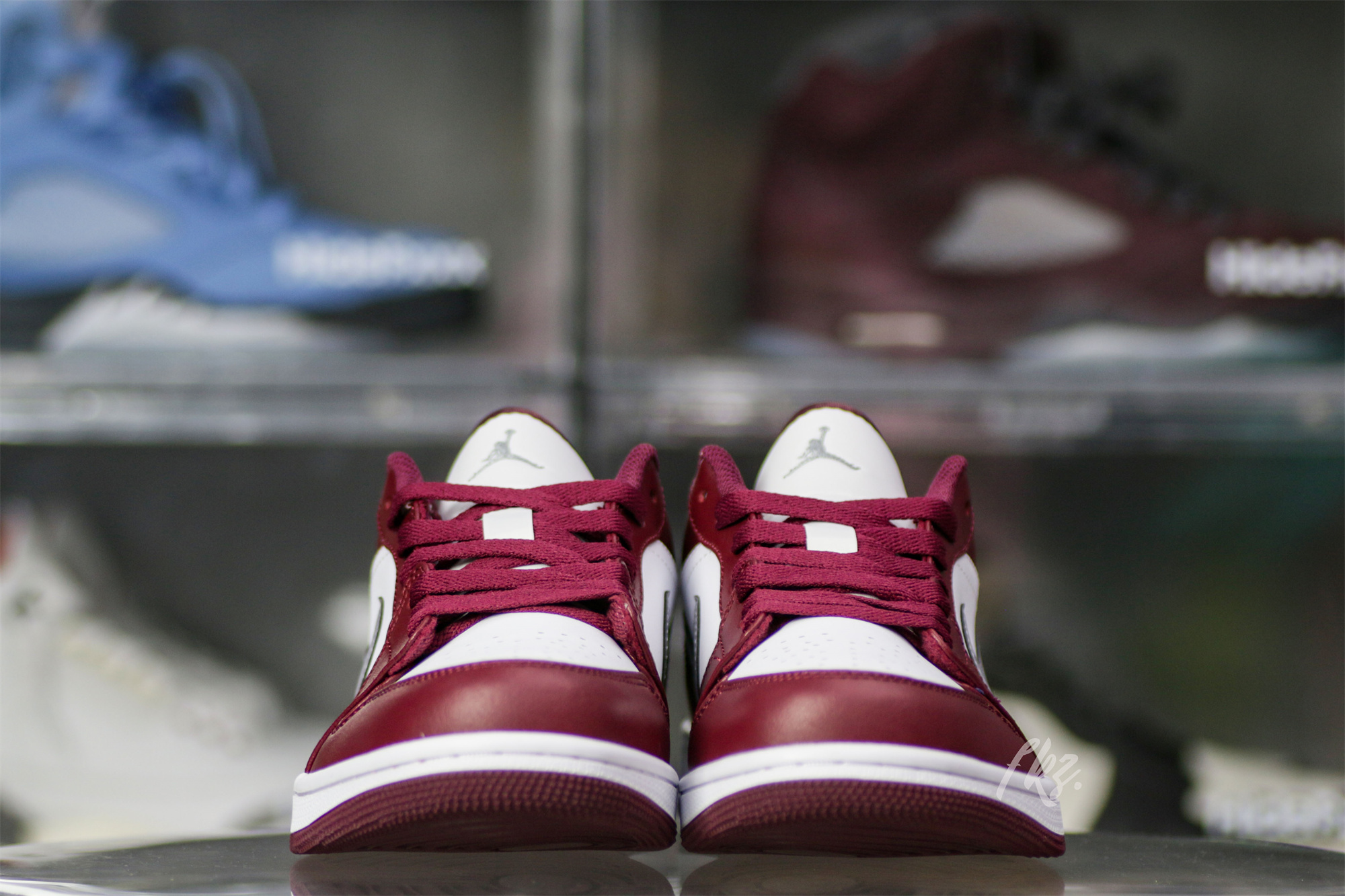Air Jordan 1 Low Retro White Bordeaux 2022