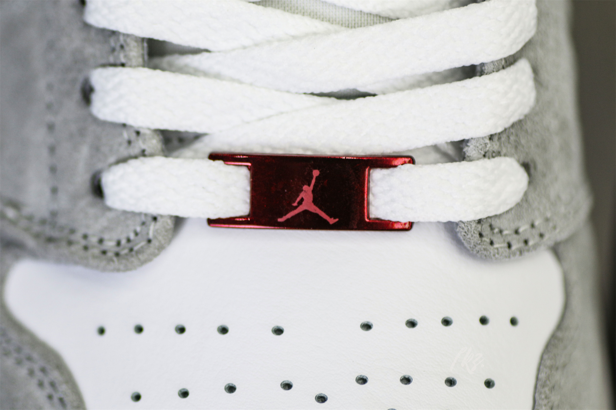 Air Jordan 1 Low SE Light Smoke Grey Gym Red