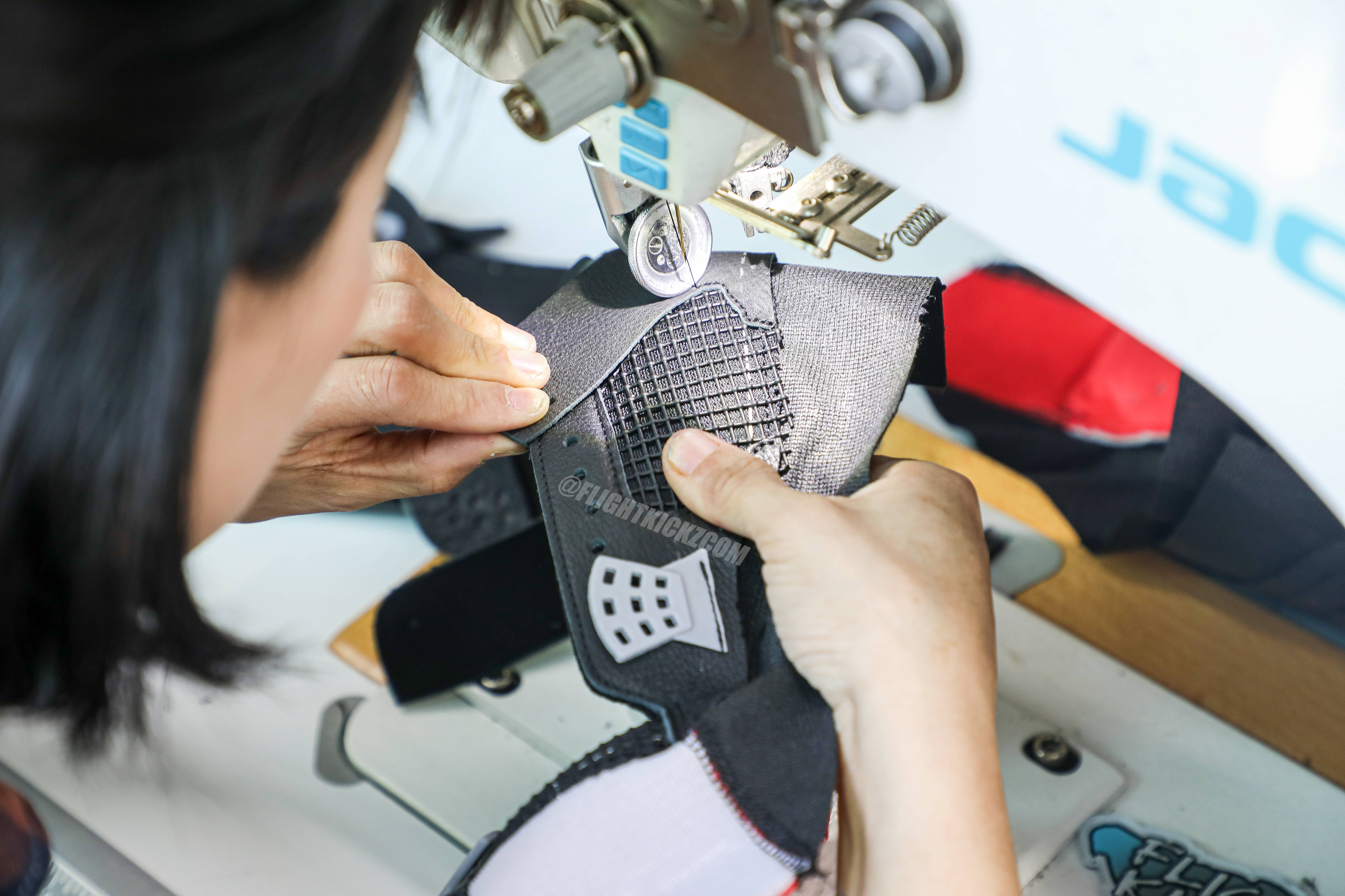 Air Jordan 4 Retro Bred Reimagined 2024 (LN5 A1 Batch)