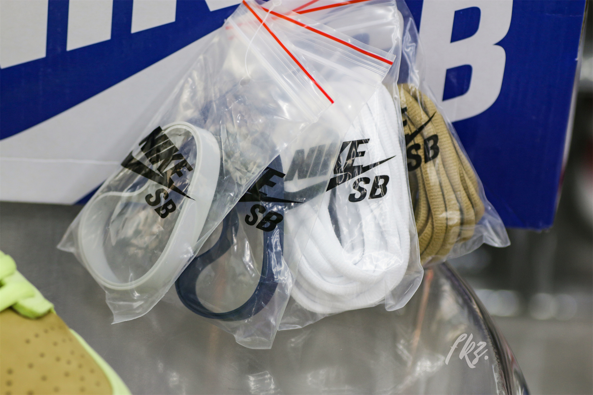 Nike SB Dunk Low Dunk Lobster Green Brown