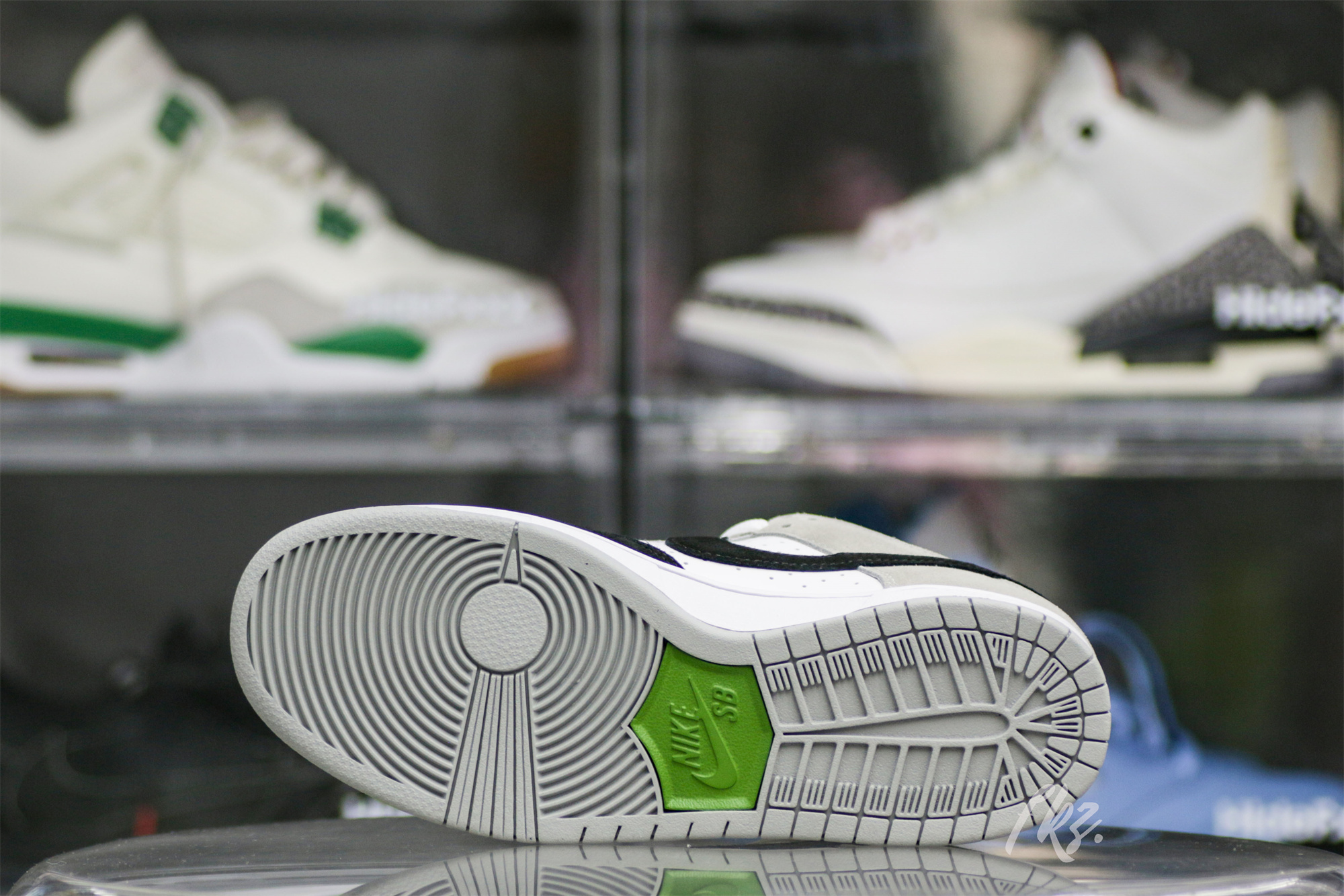 Nike SB Dunk Low Chlorophyll