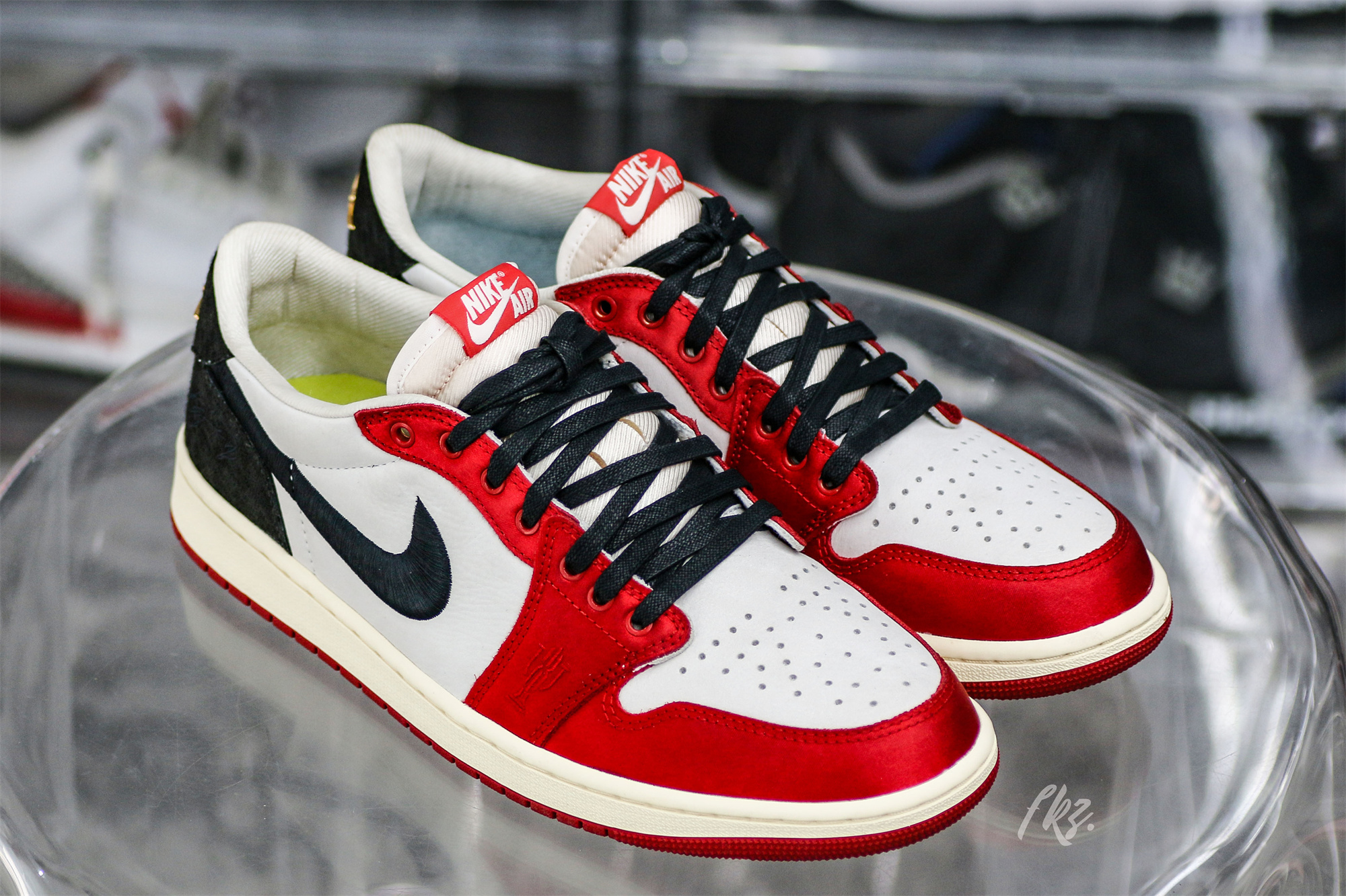 Trophy Room X Air Jordan 1 Retro Low OG SP Away 2024（LN5 A1 Batch）